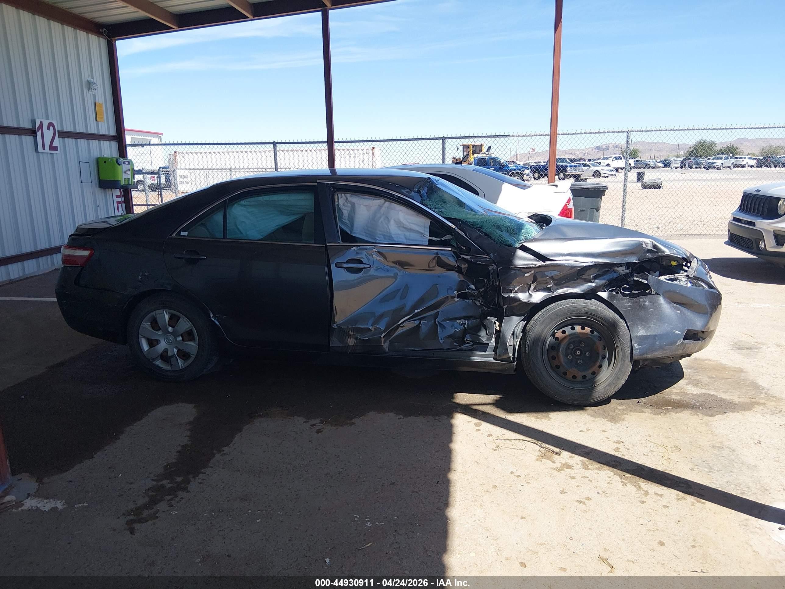2009 Toyota Camry Le Gray vin: 4T1BE46K49U323379