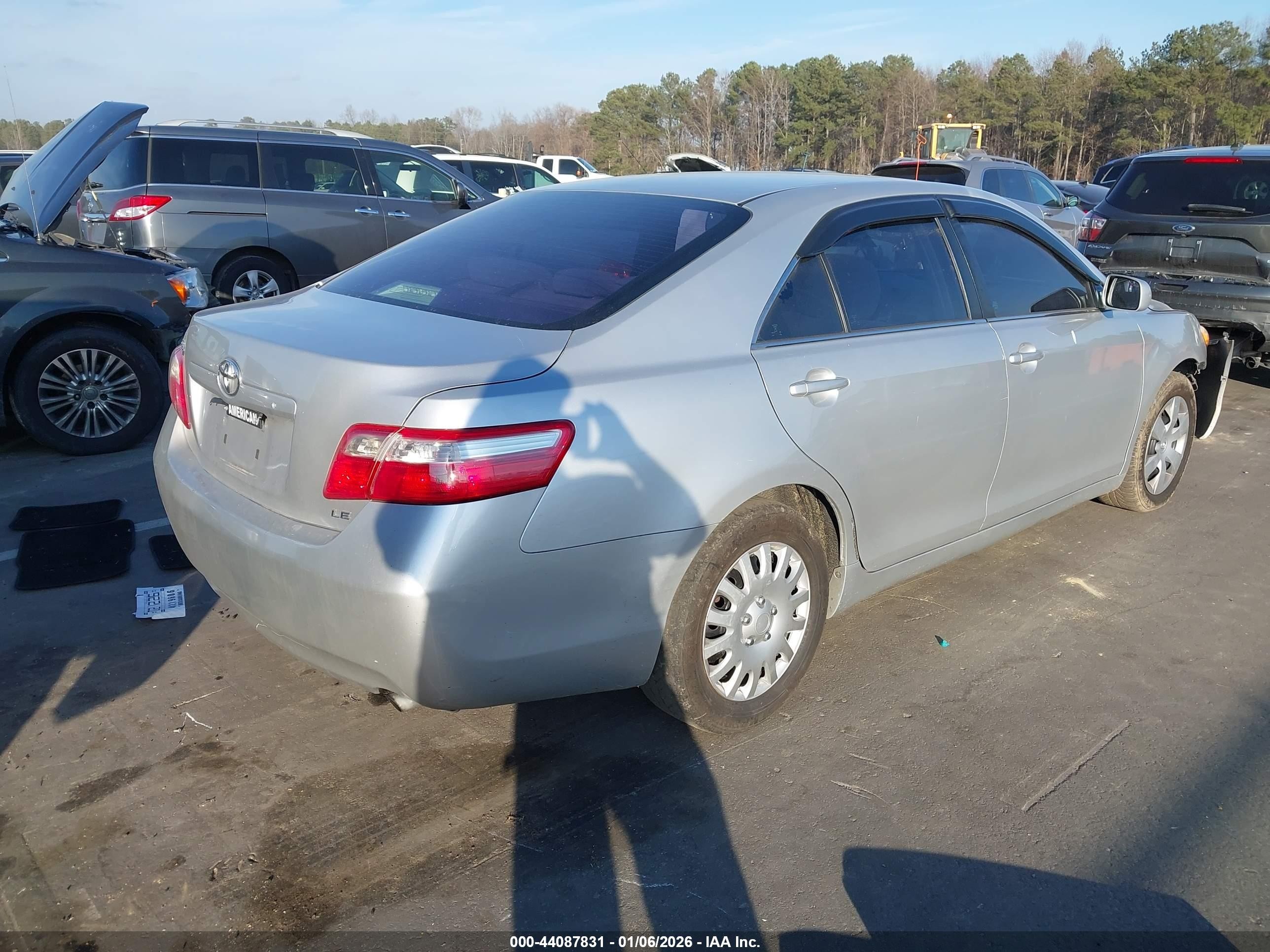 2009 Toyota Camry Le Silver vin: 4T1BE46K49U351943