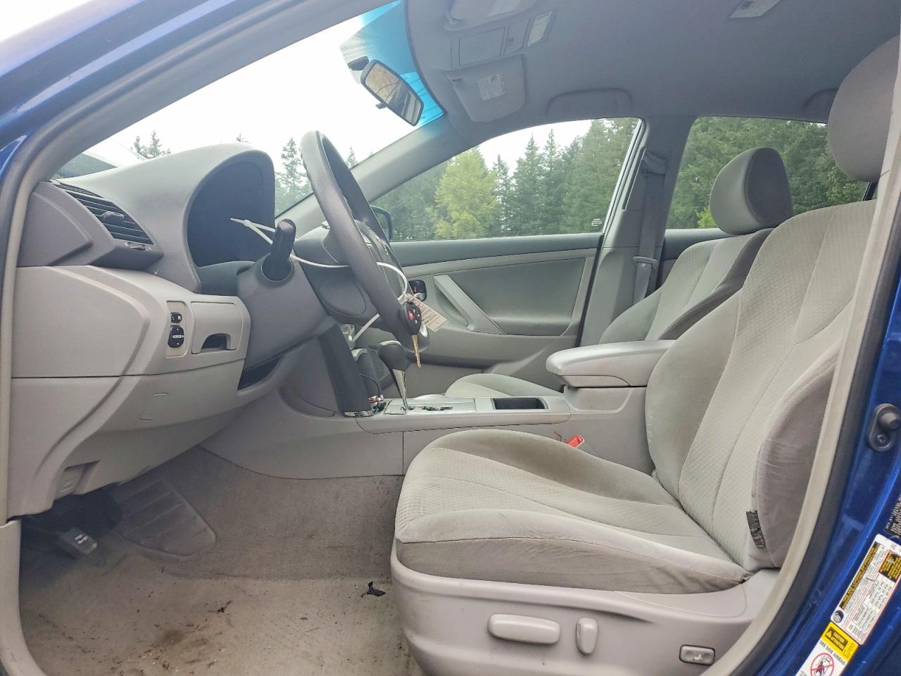 2009 Toyota Camry Le Blue vin: 4T1BE46K49U363980