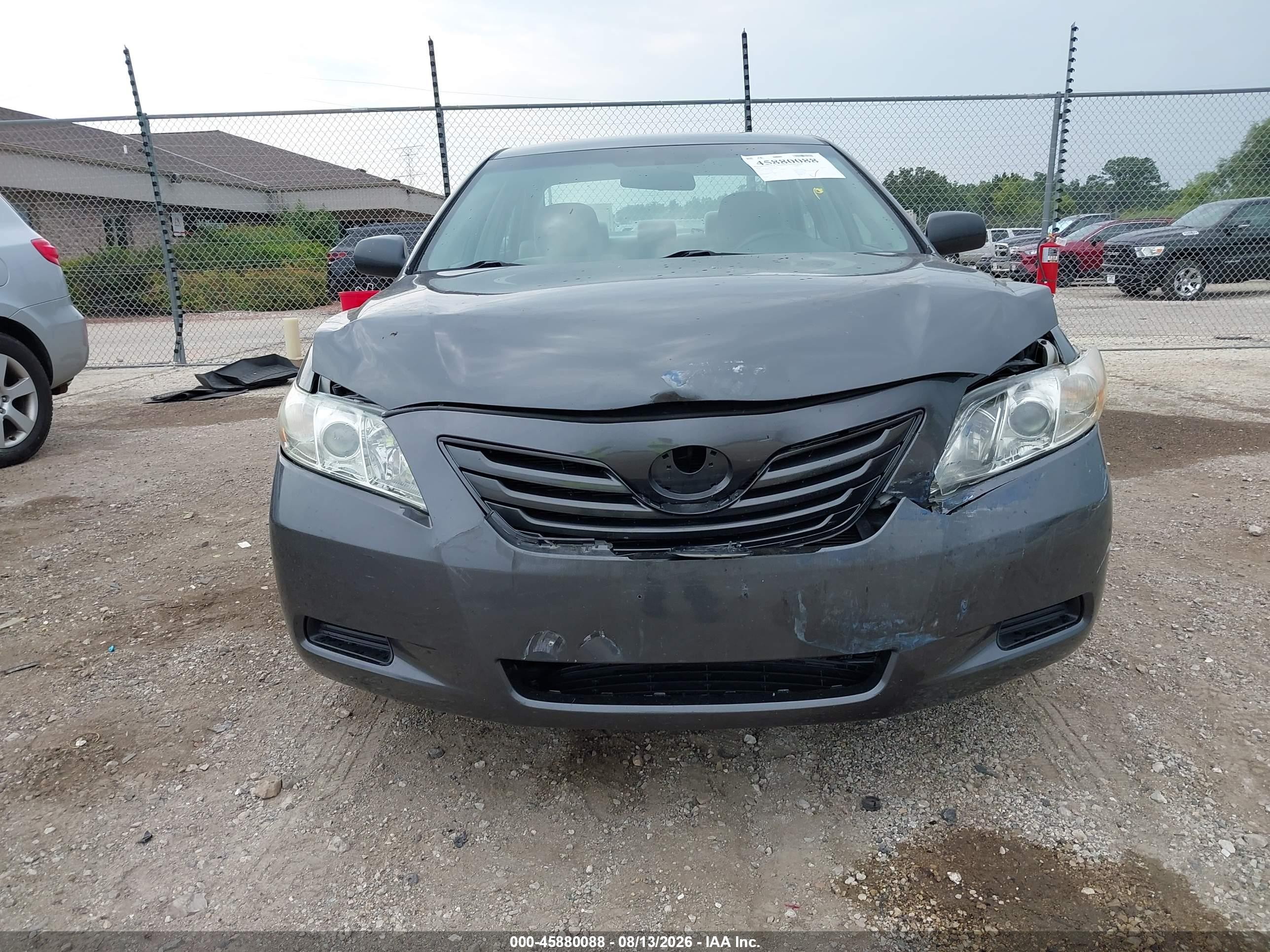 2009 Toyota Camry Le Gray vin: 4T1BE46K49U393707