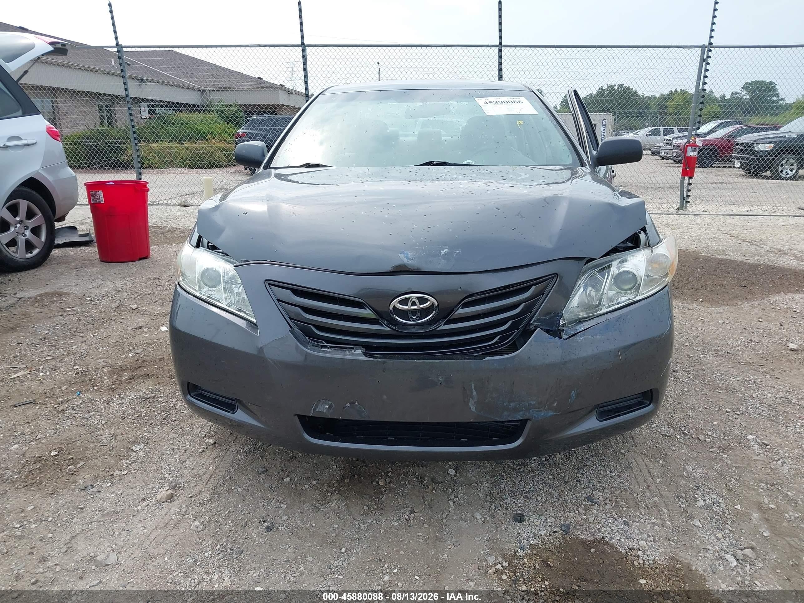 2009 Toyota Camry Le Gray vin: 4T1BE46K49U393707