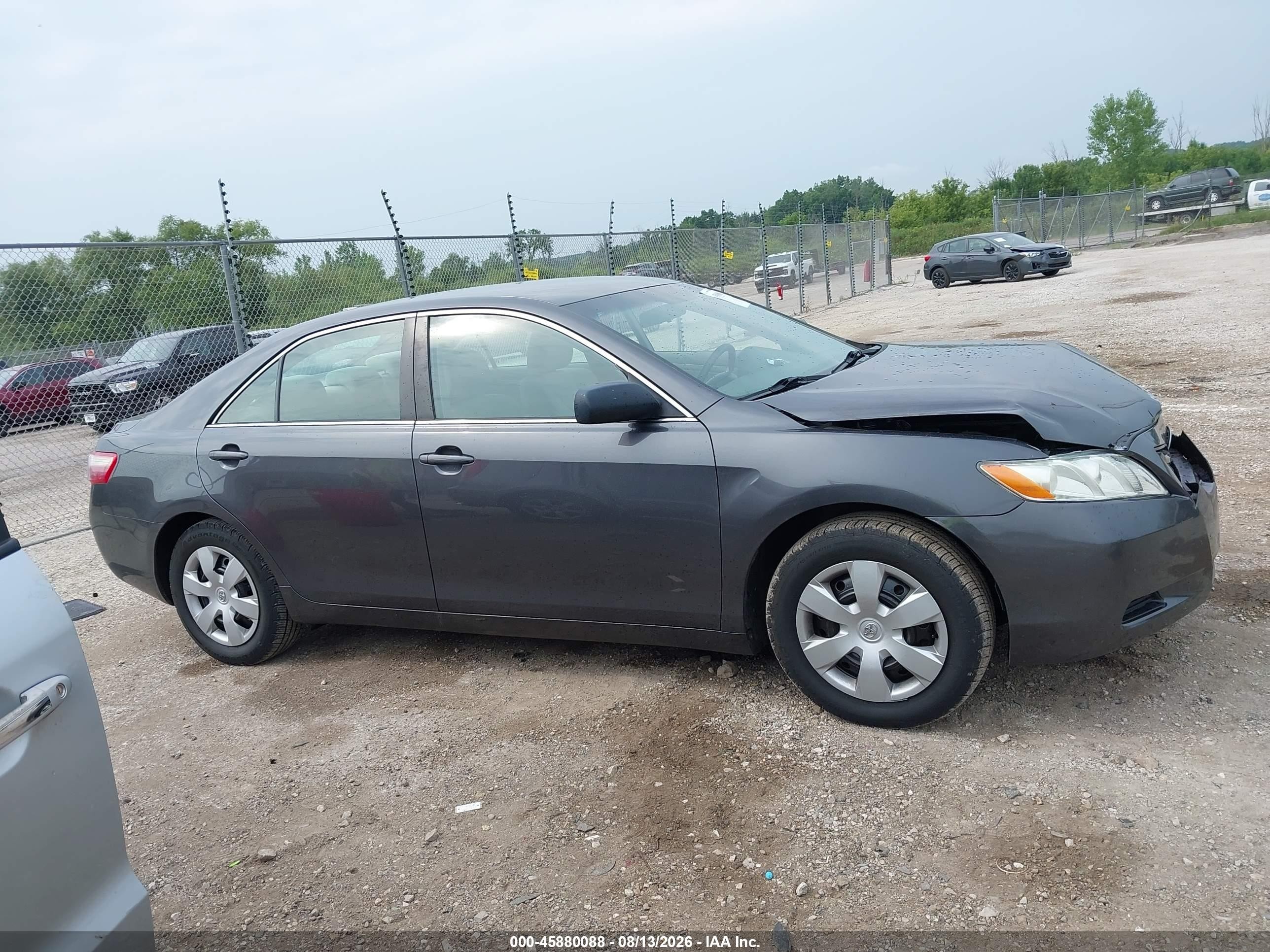 2009 Toyota Camry Le Gray vin: 4T1BE46K49U393707