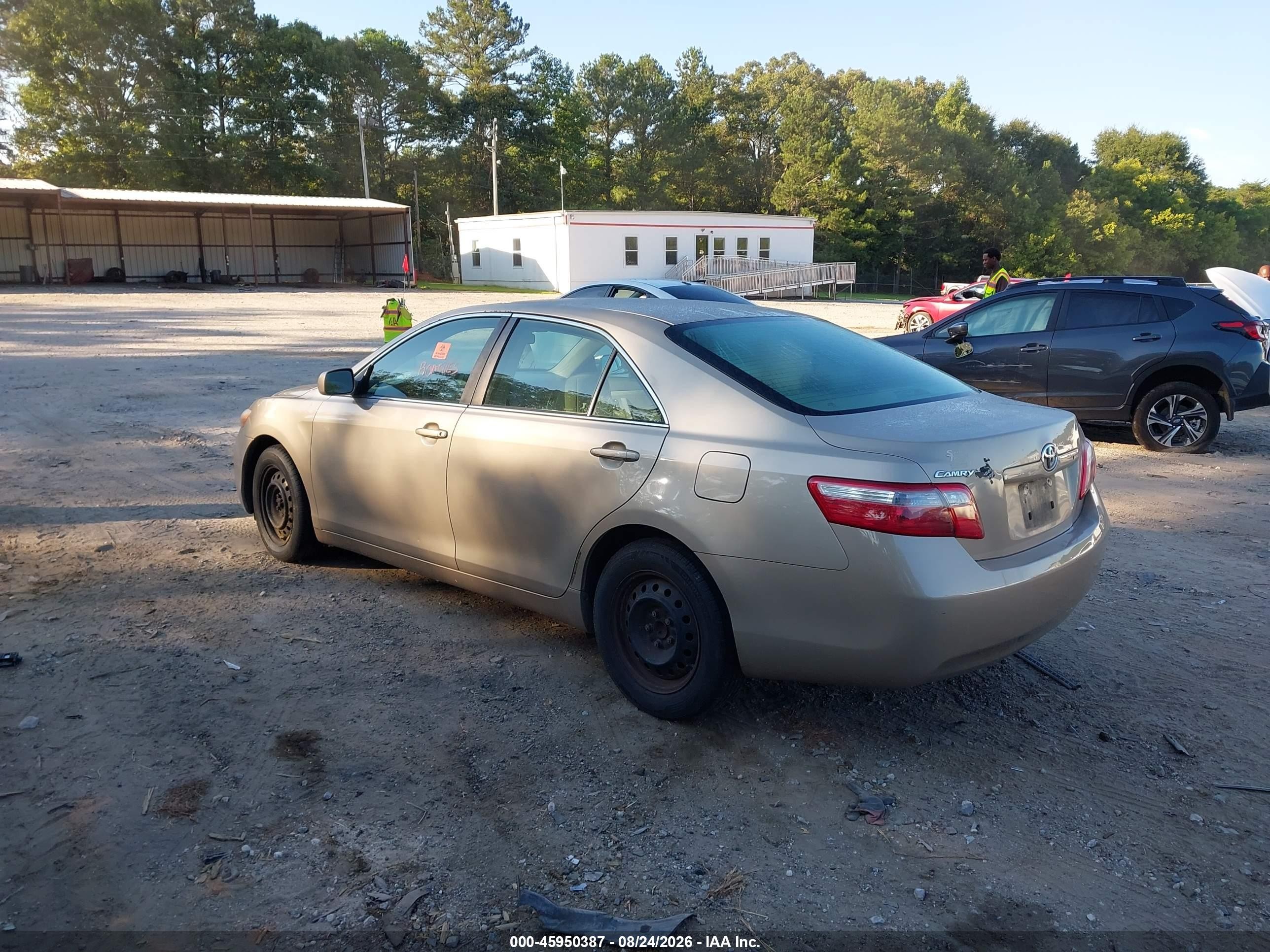 2009 Toyota Camry   Champagne vin: 4T1BE46K49U393710