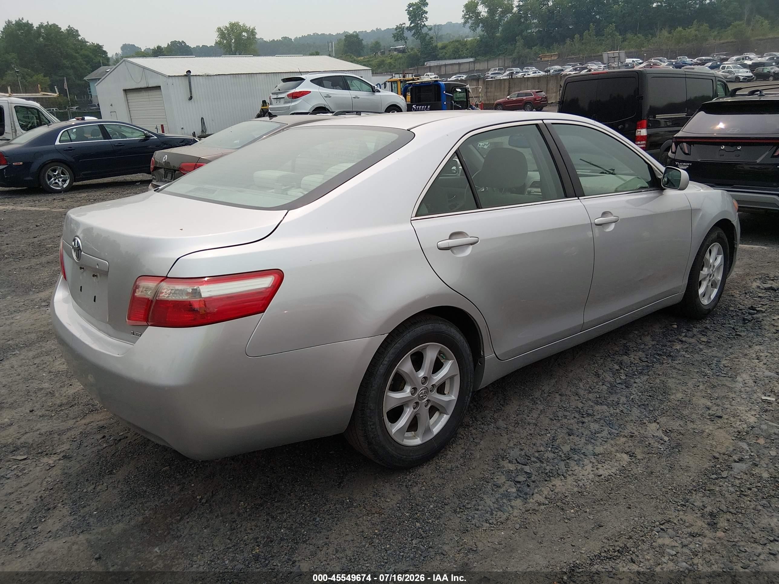 2009 Toyota Camry Le Silver vin: 4T1BE46K49U415026