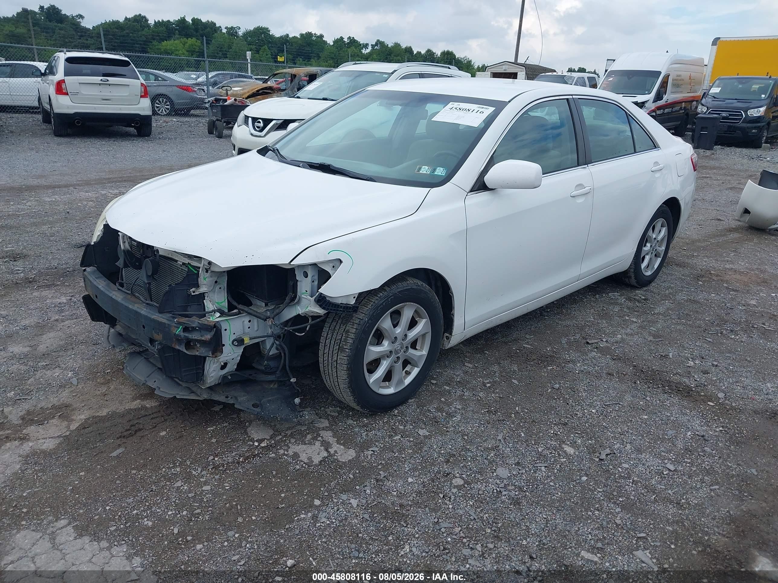 2009 Toyota Camry Le White vin: 4T1BE46K49U798241