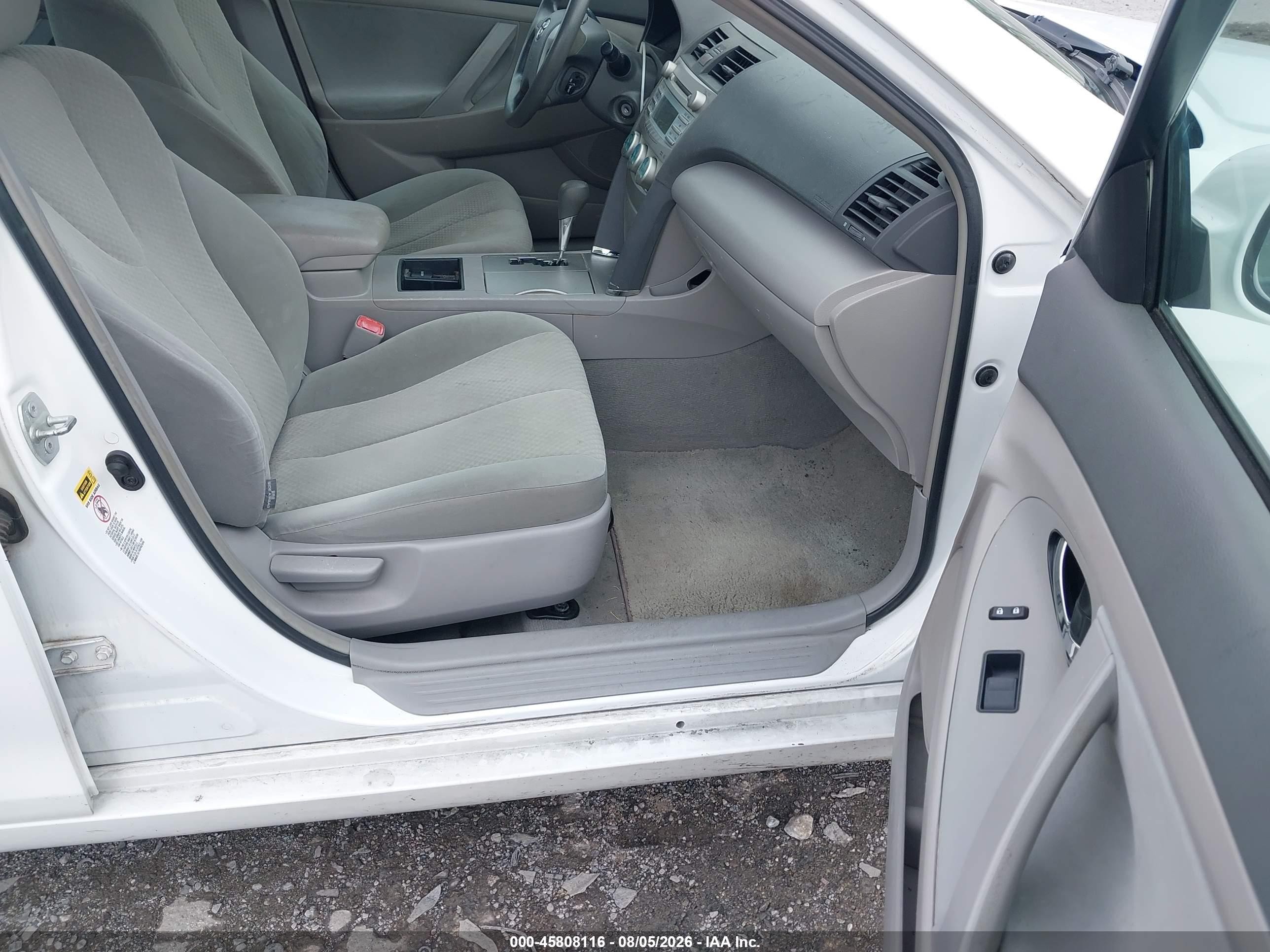 2009 Toyota Camry Le White vin: 4T1BE46K49U798241
