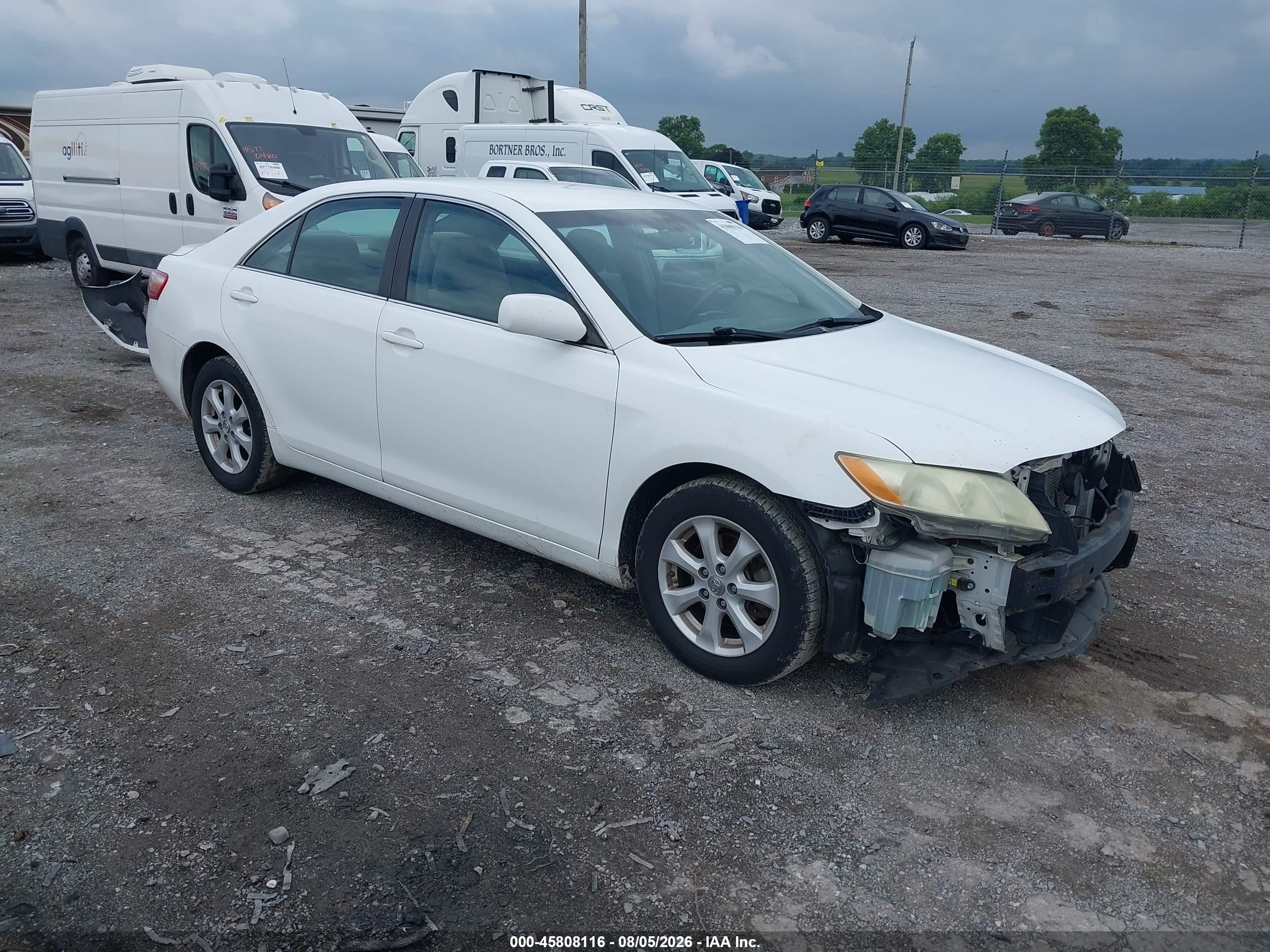 2009 Toyota Camry Le White vin: 4T1BE46K49U798241