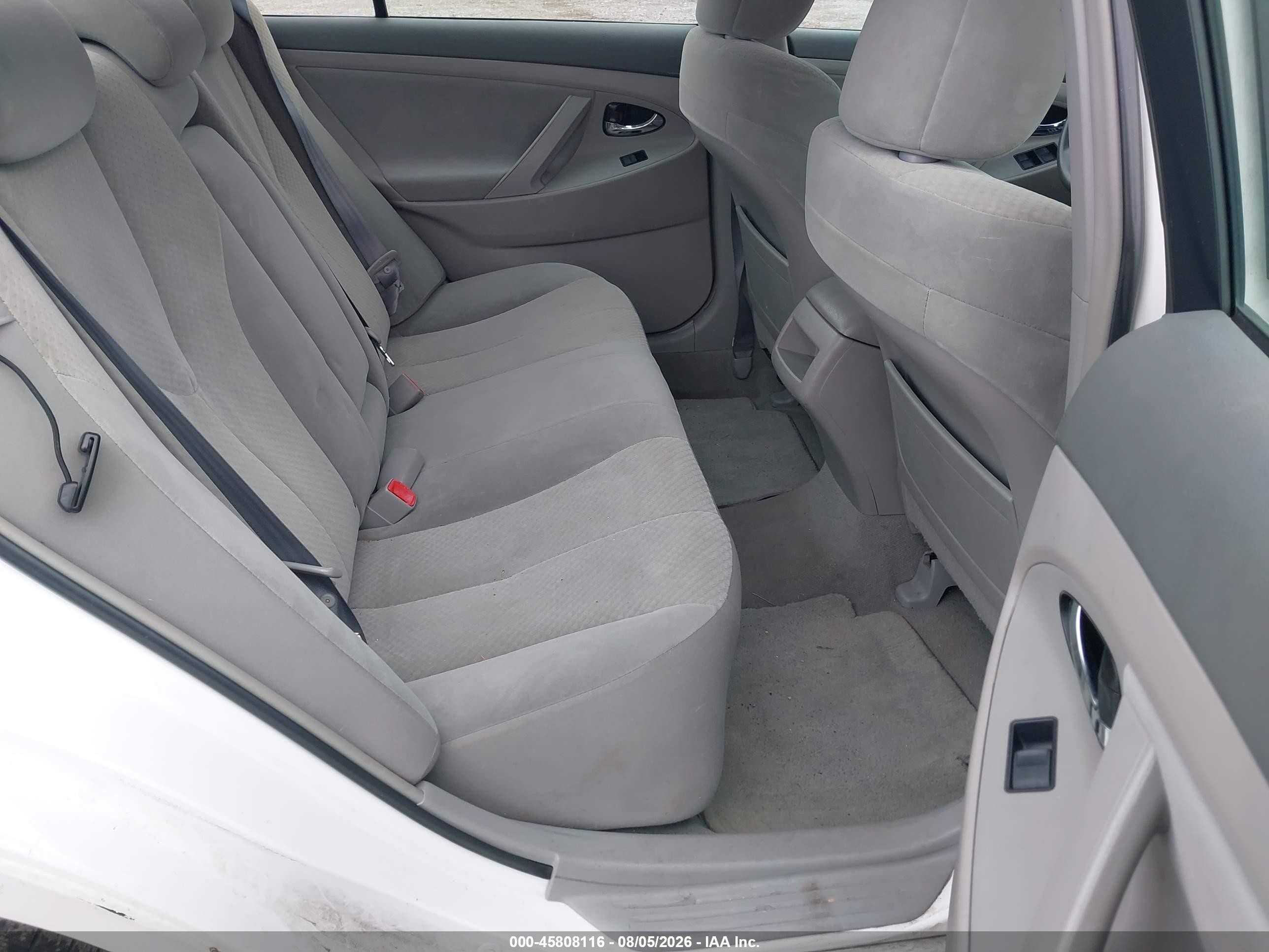 2009 Toyota Camry Le White vin: 4T1BE46K49U798241
