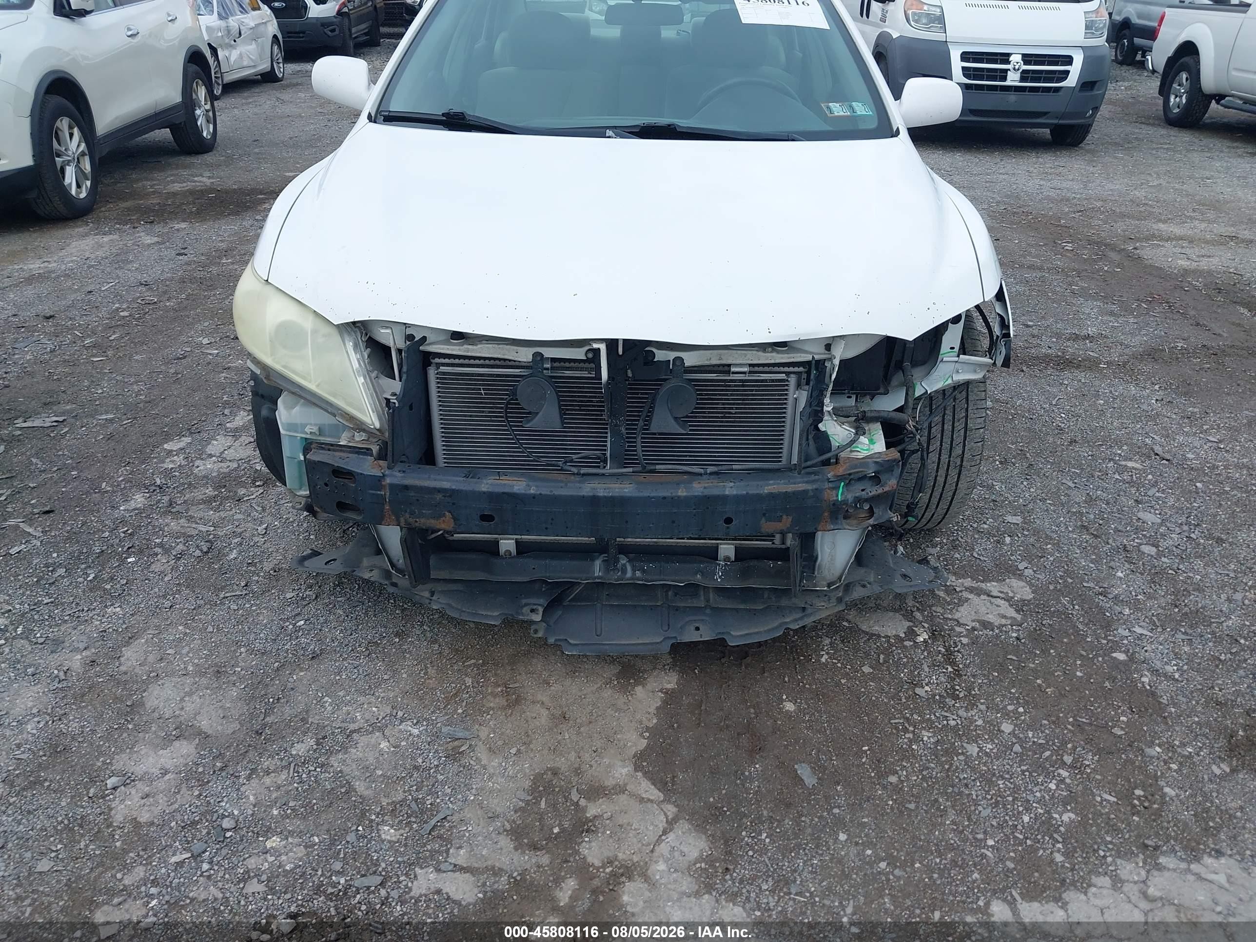 2009 Toyota Camry Le White vin: 4T1BE46K49U798241