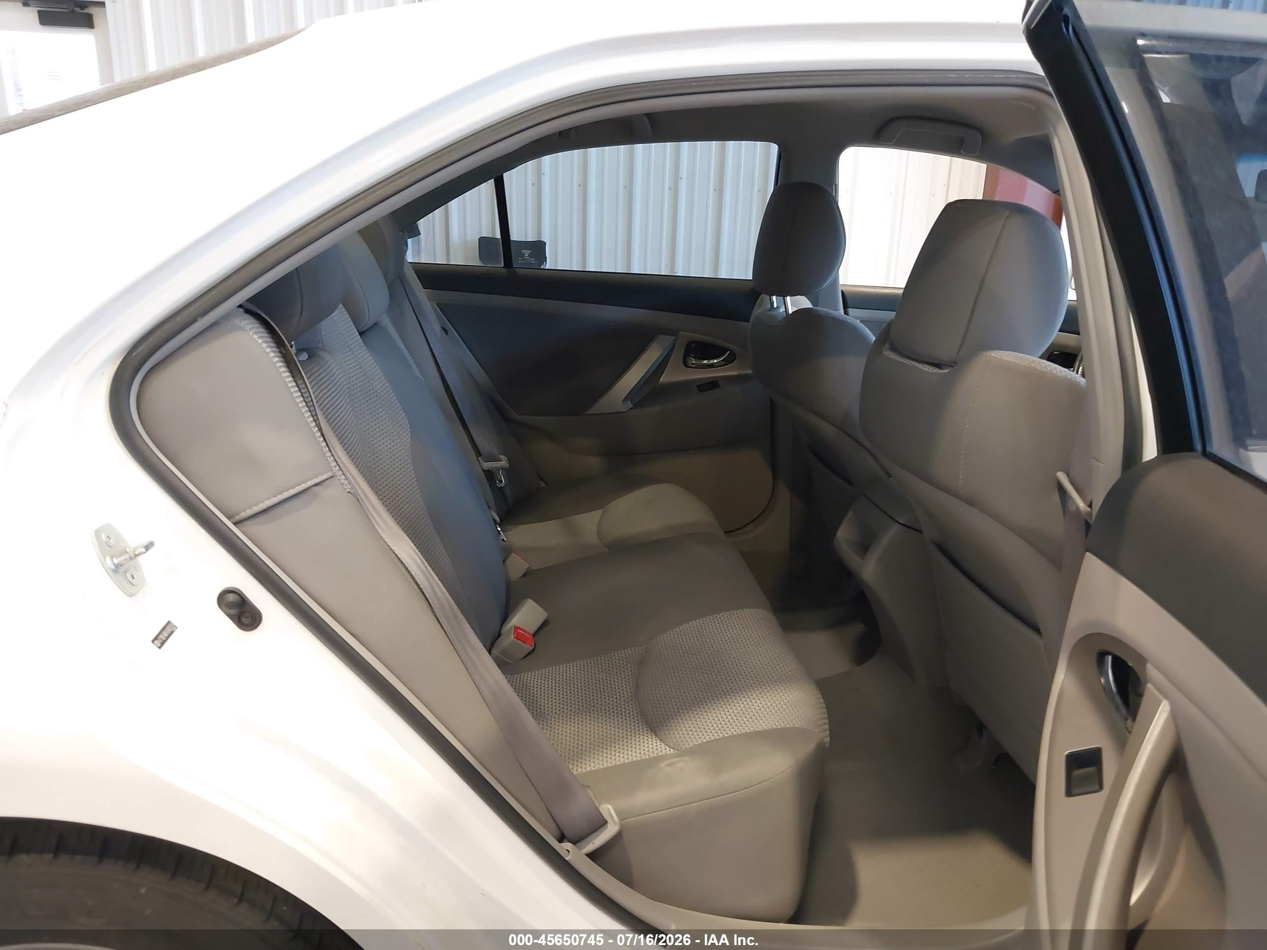 2009 Toyota Camry Se White vin: 4T1BE46K49U807424