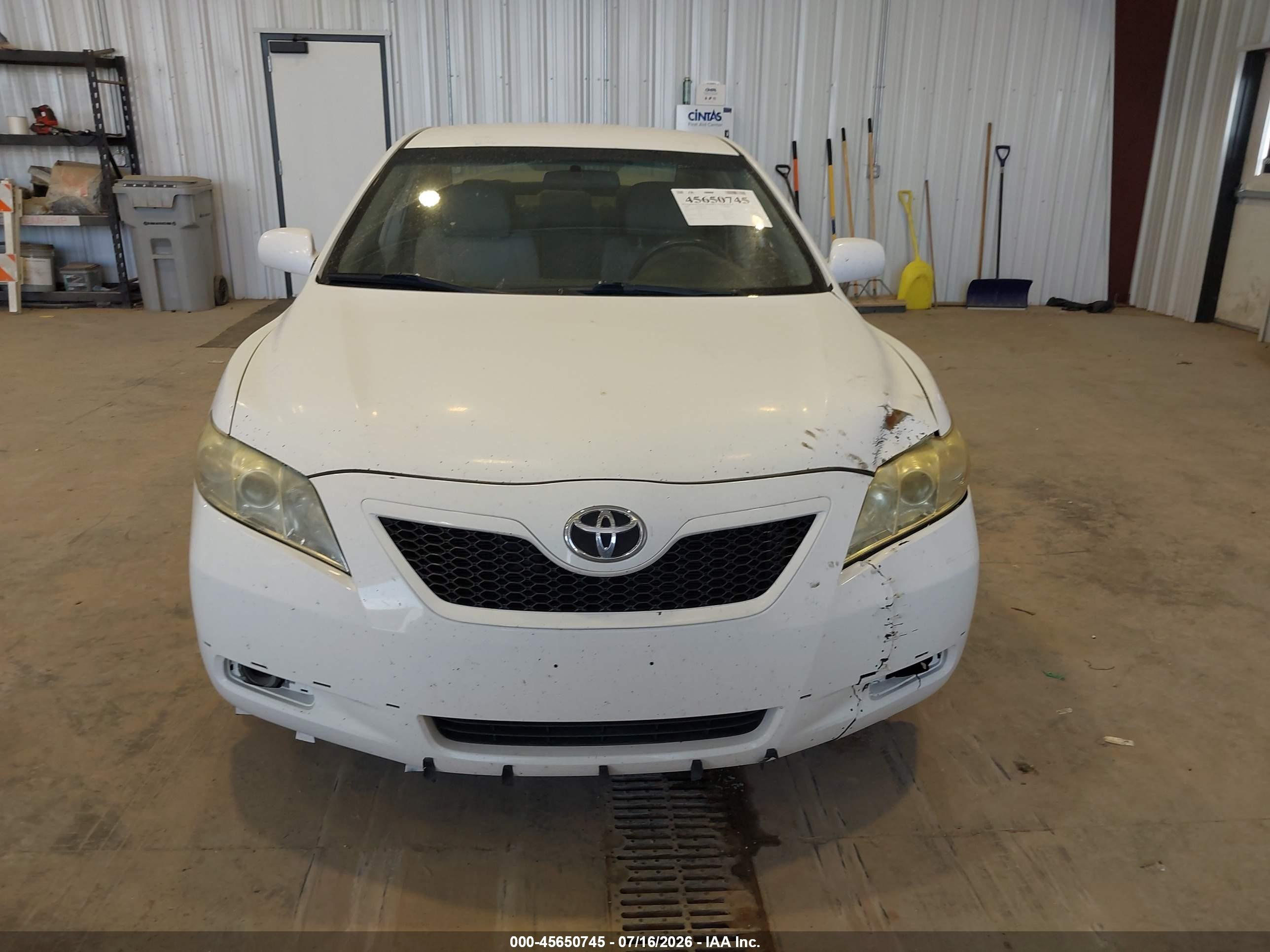 2009 Toyota Camry Se White vin: 4T1BE46K49U807424