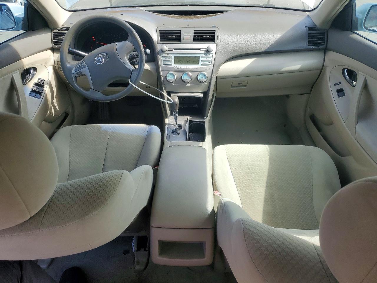 2009 Toyota Camry Le Серебряный vin: 4T1BE46K49U815331