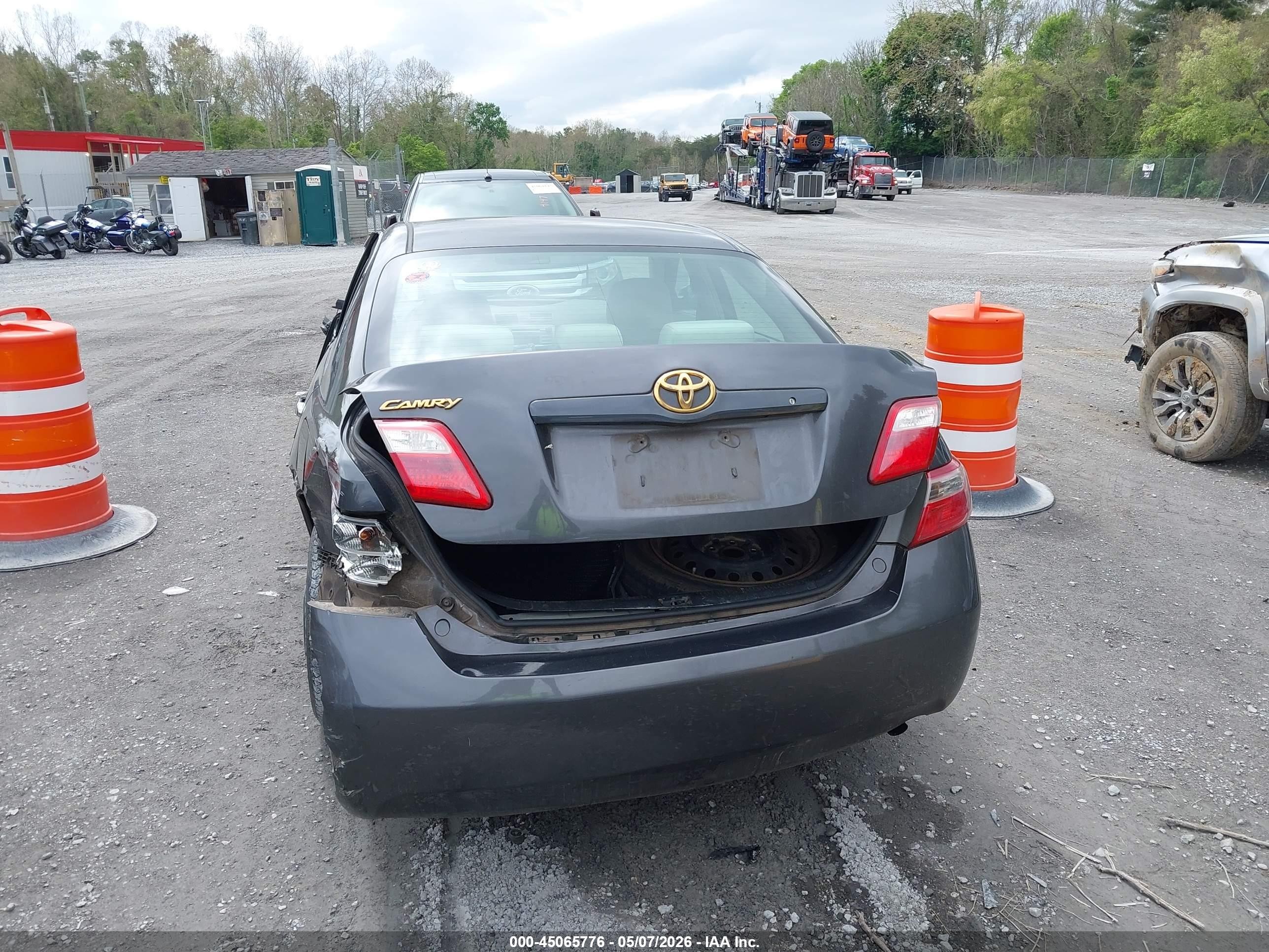 2009 Toyota Camry Le Gray vin: 4T1BE46K49U827852