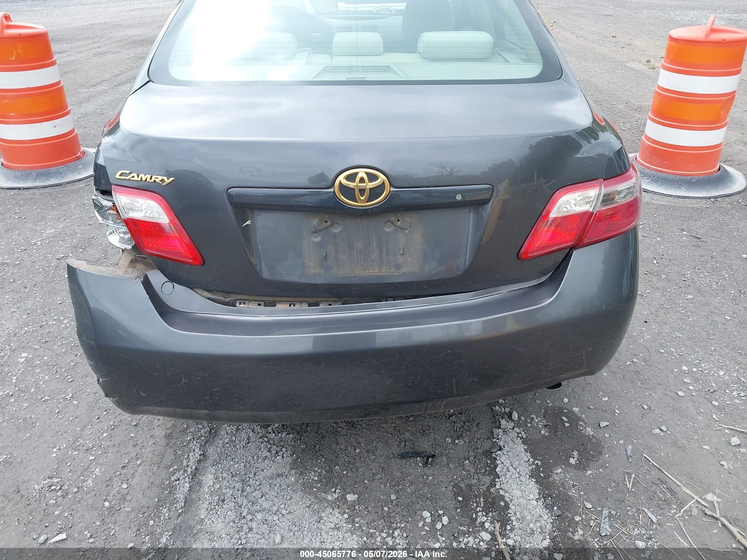 2009 Toyota Camry Le Gray vin: 4T1BE46K49U827852