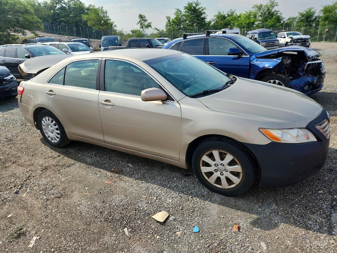 2009 Toyota Camry Base Gold vin: 4T1BE46K49U837572