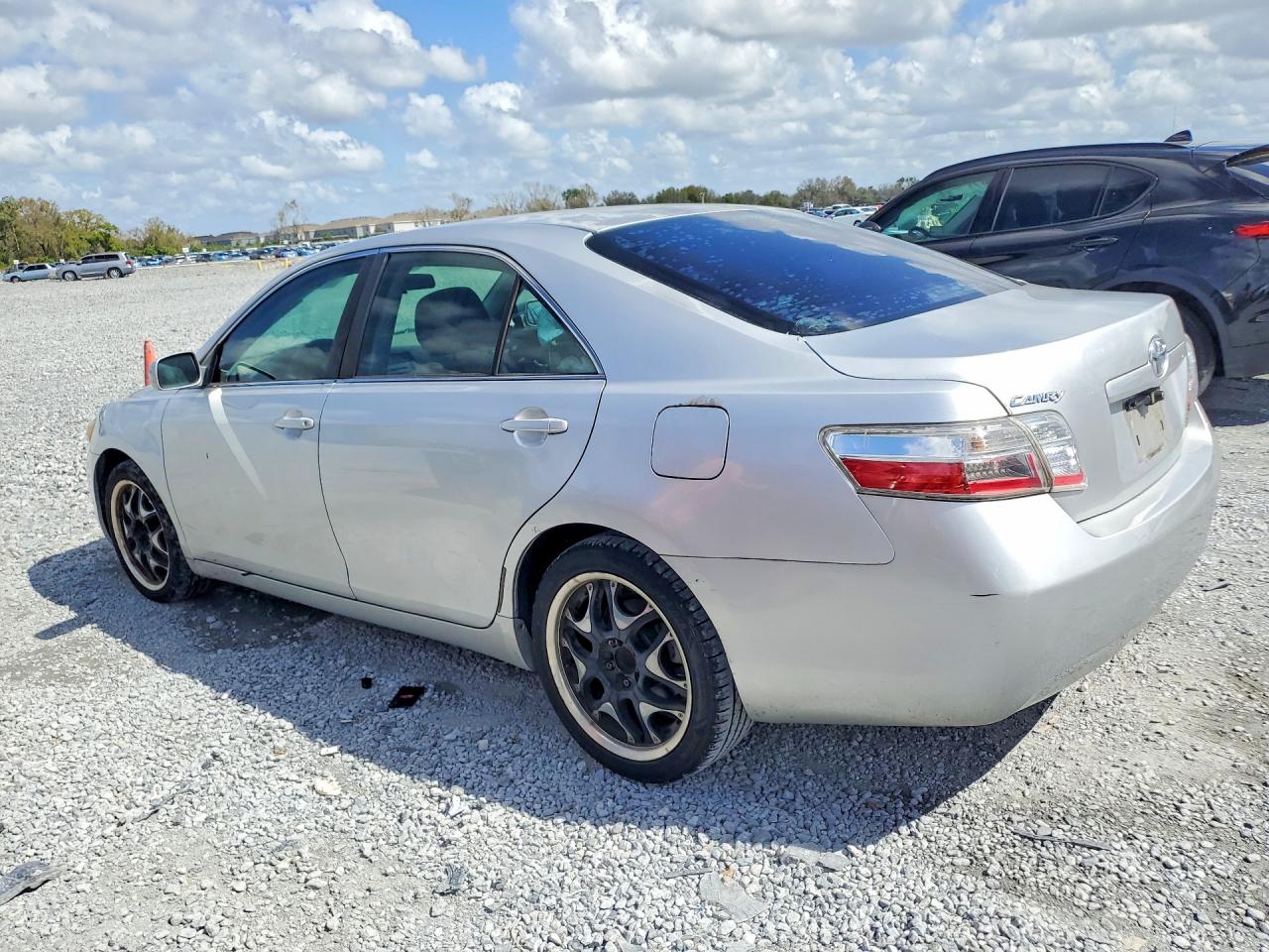 2009 Toyota Camry Le Silver vin: 4T1BE46K49U840844
