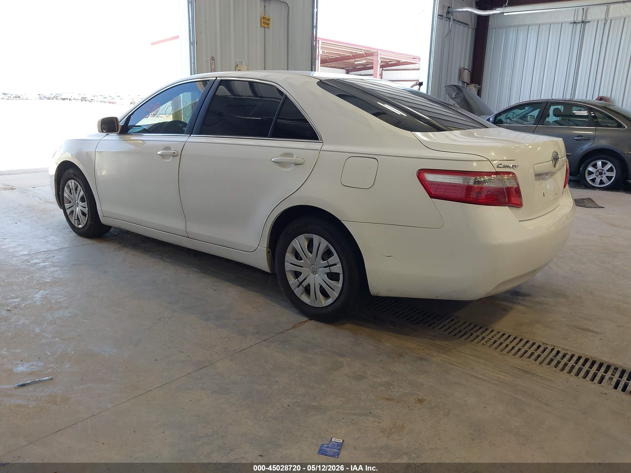 2009 Toyota Camry Le White vin: 4T1BE46K49U852900