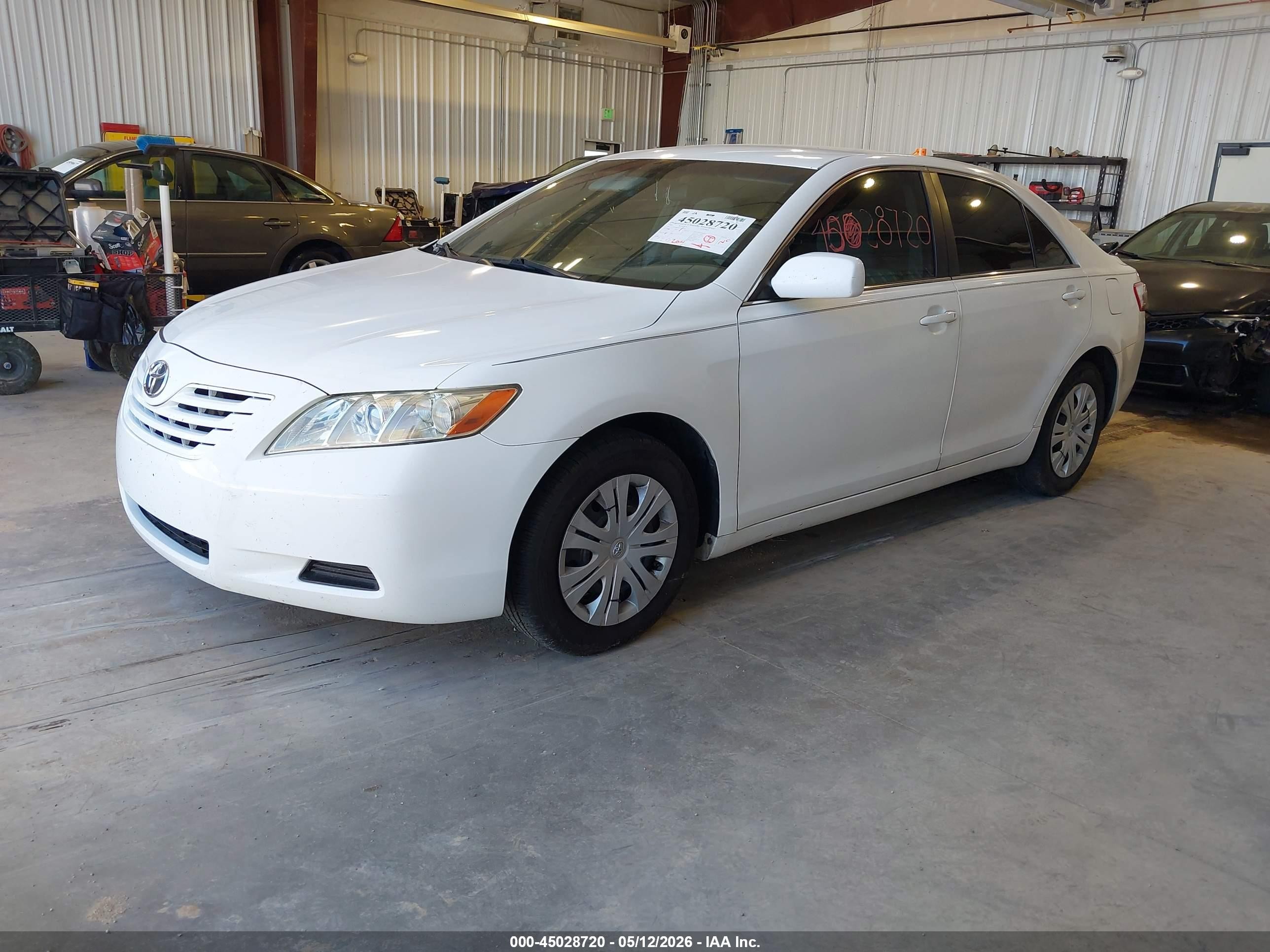2009 Toyota Camry Le White vin: 4T1BE46K49U852900
