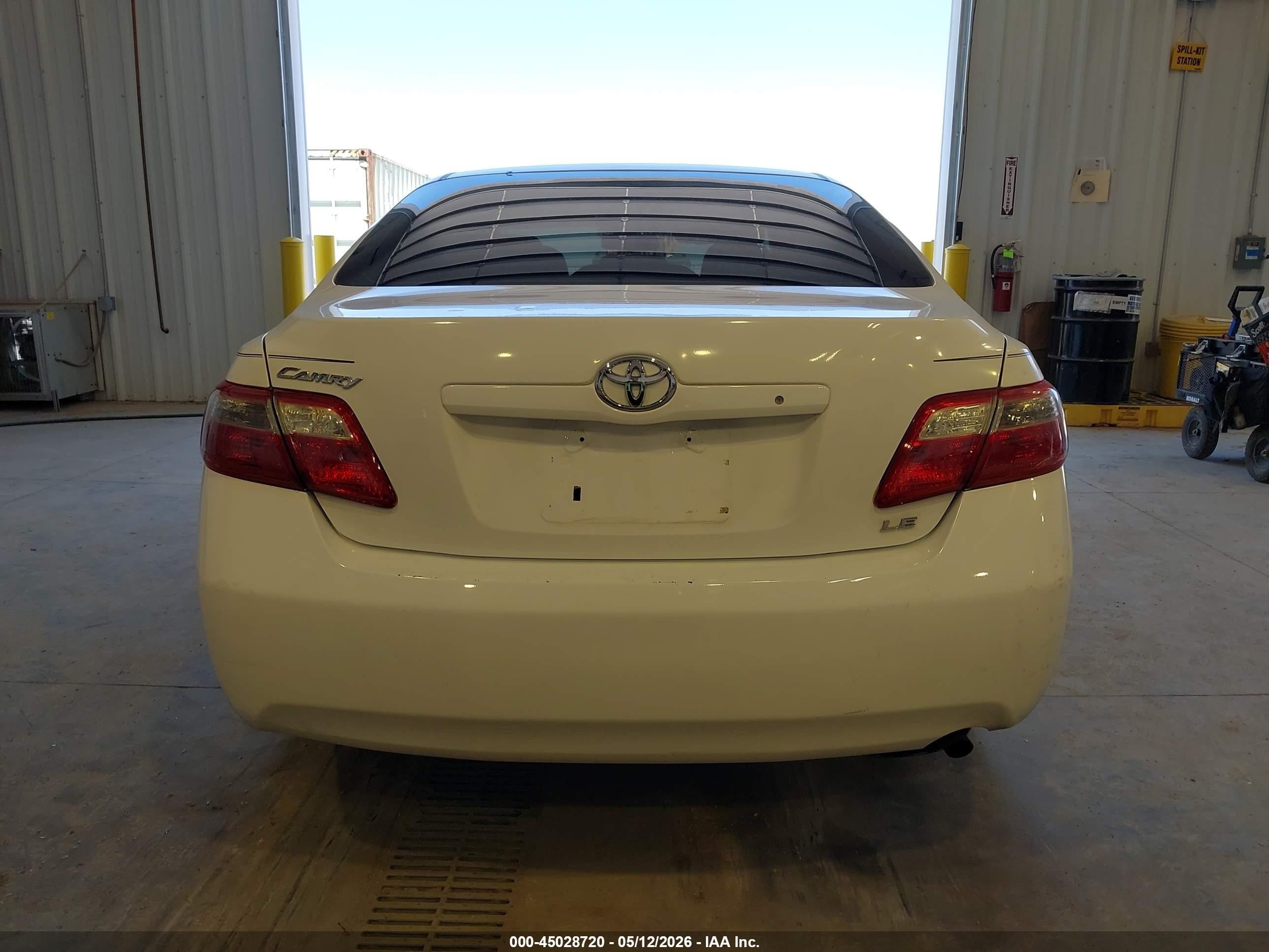 2009 Toyota Camry Le White vin: 4T1BE46K49U852900