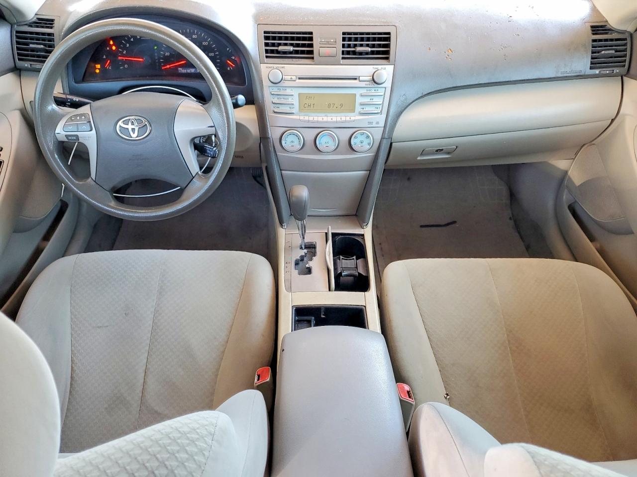 2009 Toyota Camry Le Gold vin: 4T1BE46K49U853674