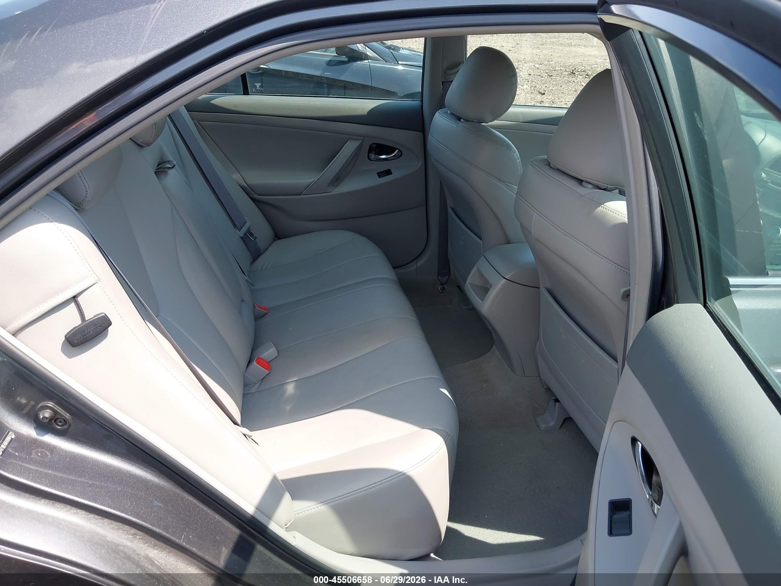 2009 Toyota Camry Le Серый vin: 4T1BE46K49U864223