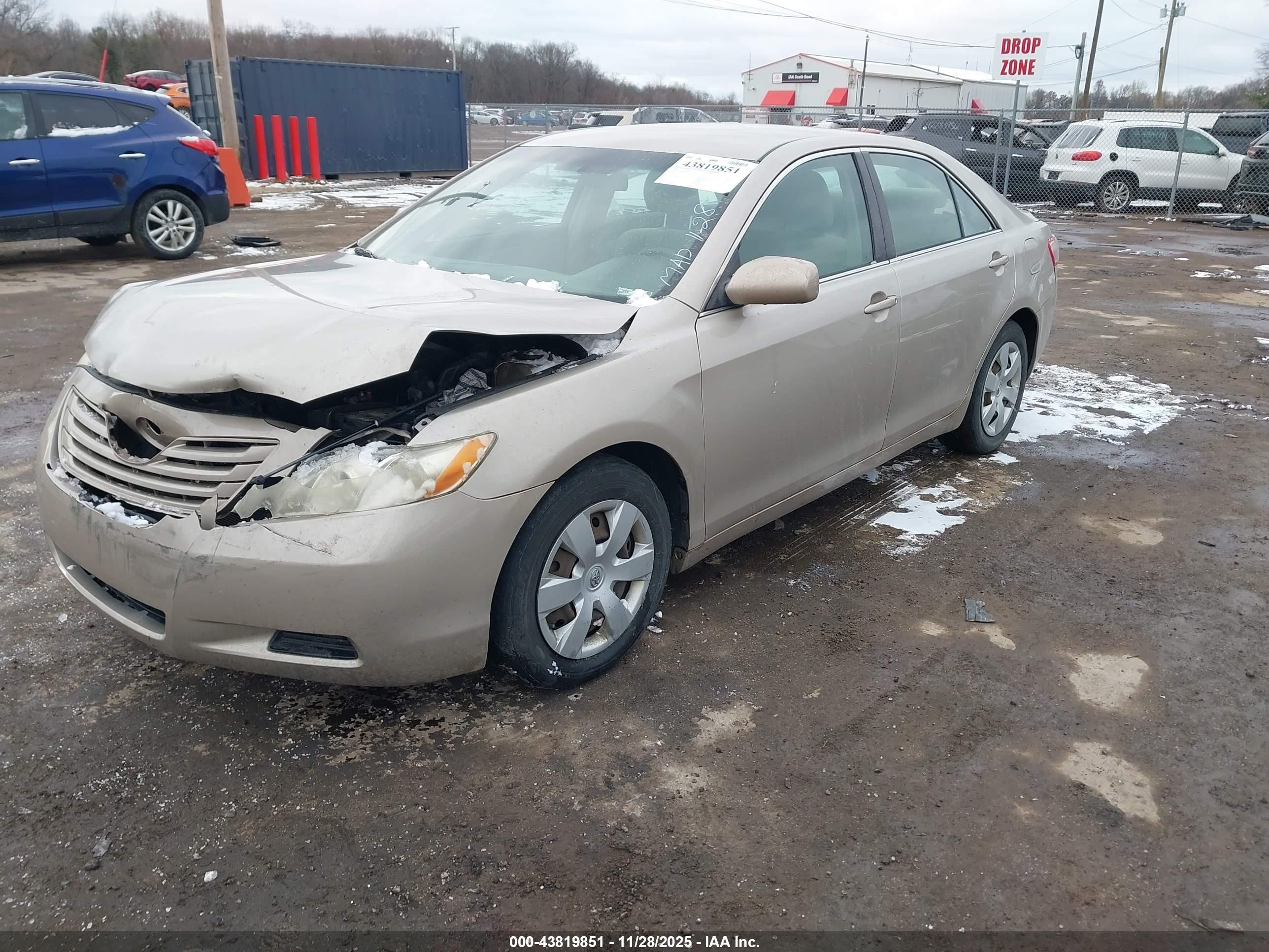 2009 Toyota Camry Le Gold vin: 4T1BE46K49U865971