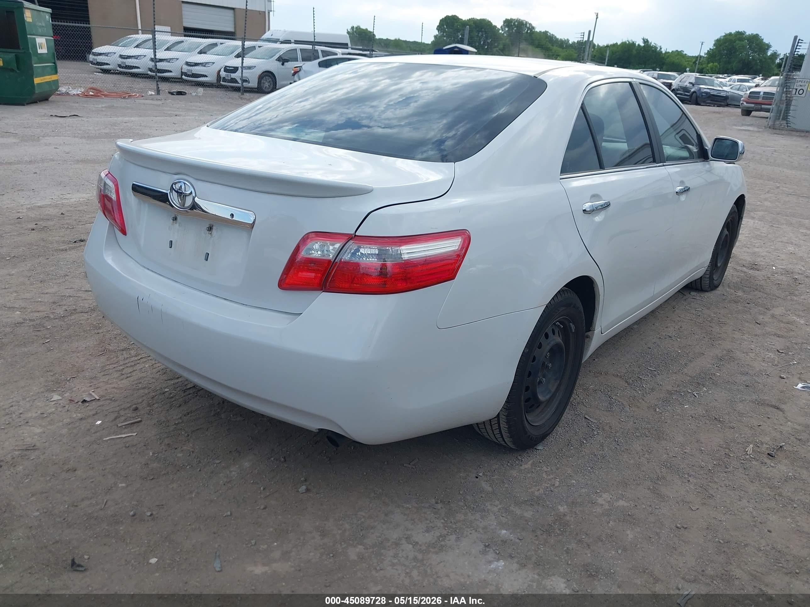 2009 Toyota Camry Le White vin: 4T1BE46K49U874900