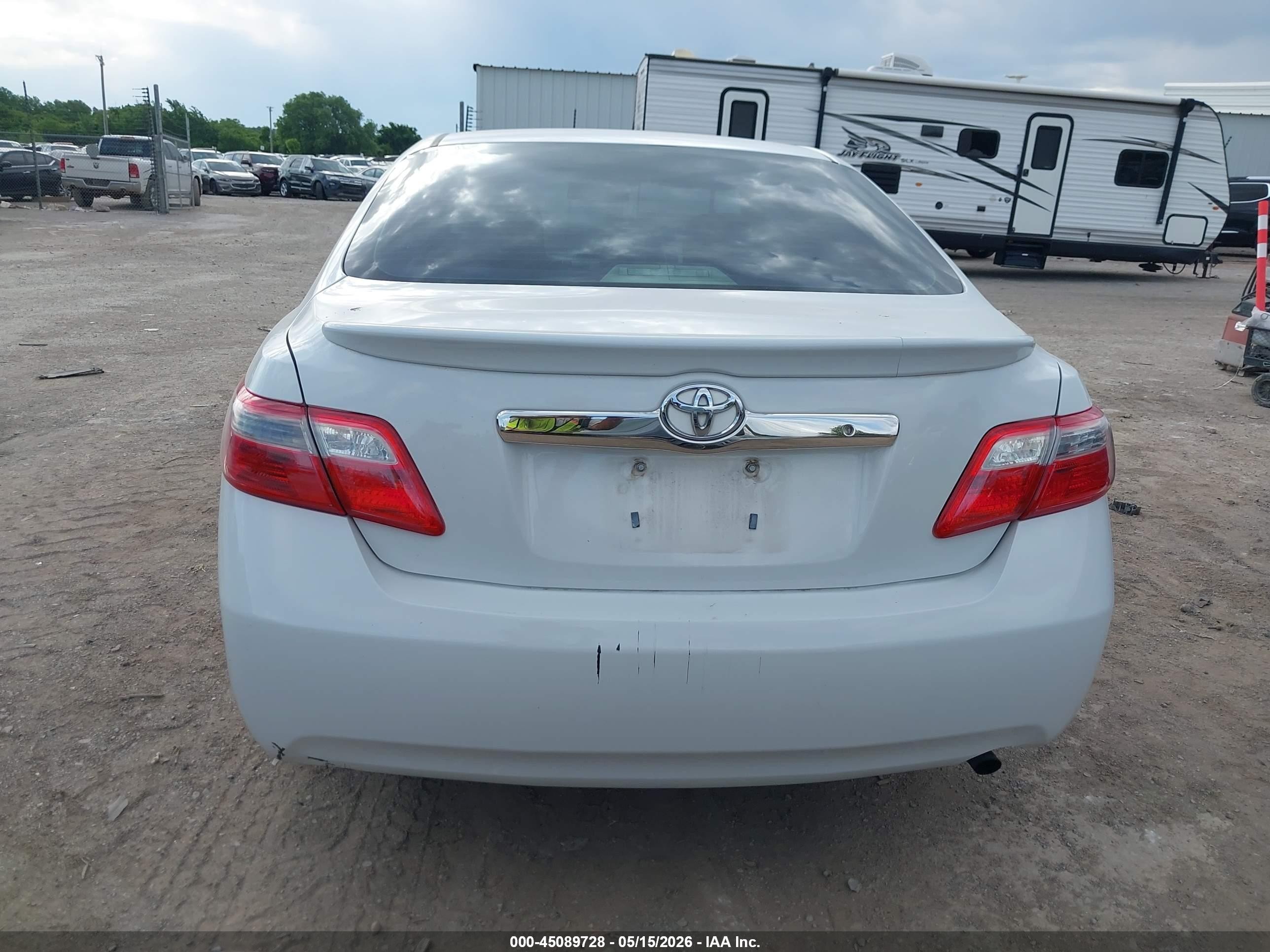 2009 Toyota Camry Le White vin: 4T1BE46K49U874900