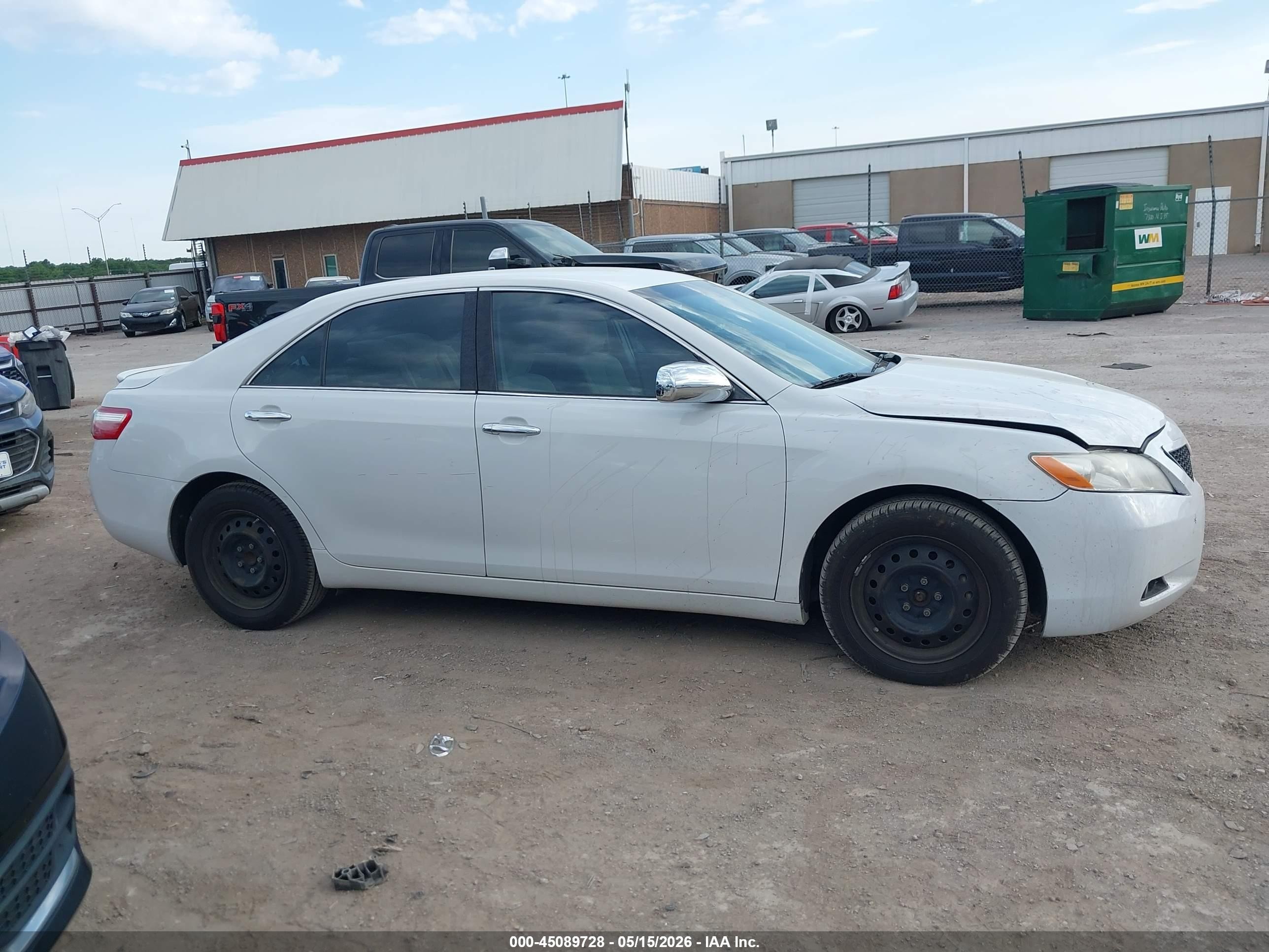 2009 Toyota Camry Le White vin: 4T1BE46K49U874900