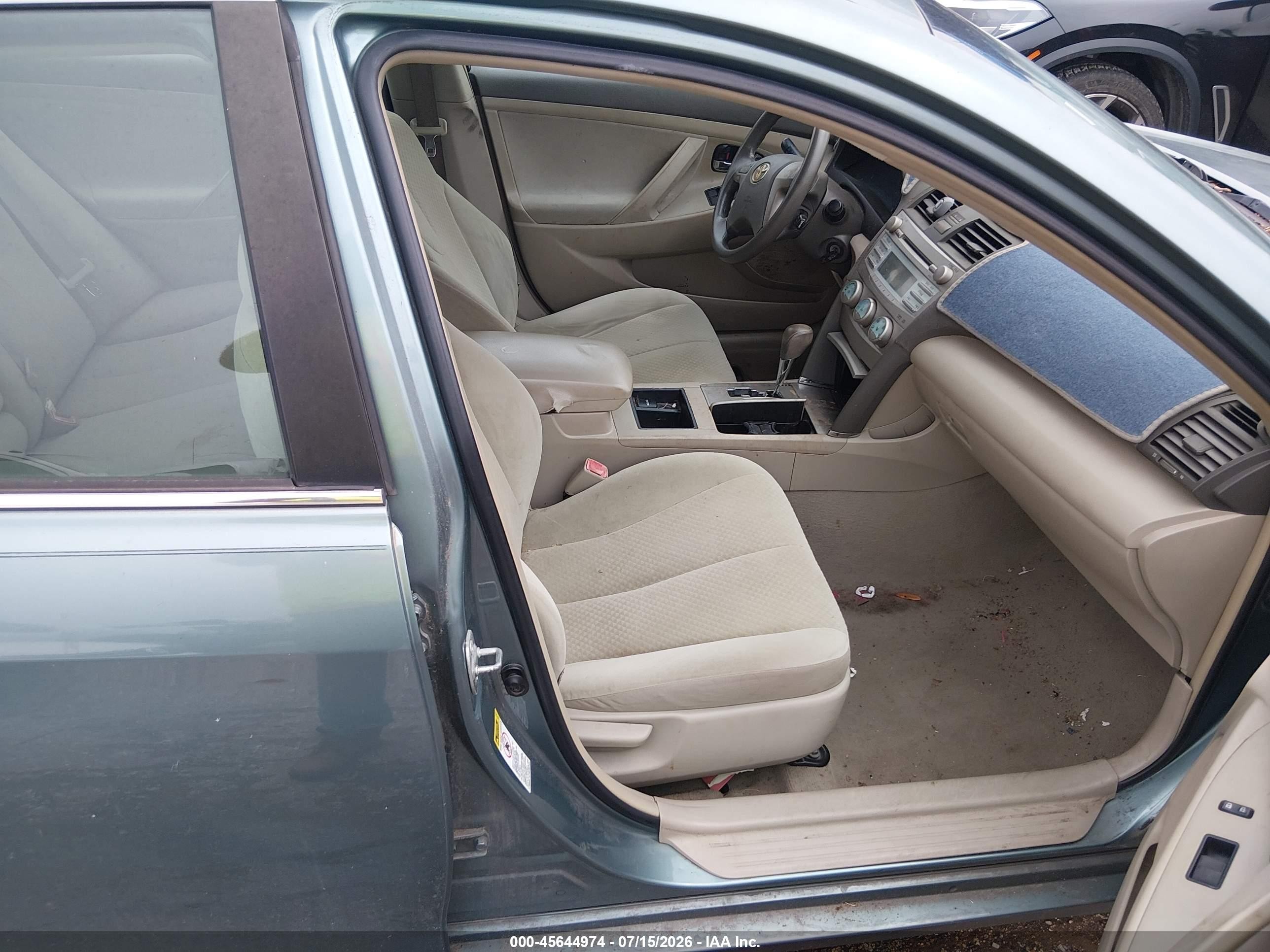 2009 Toyota Camry Le Blue vin: 4T1BE46K49U882124
