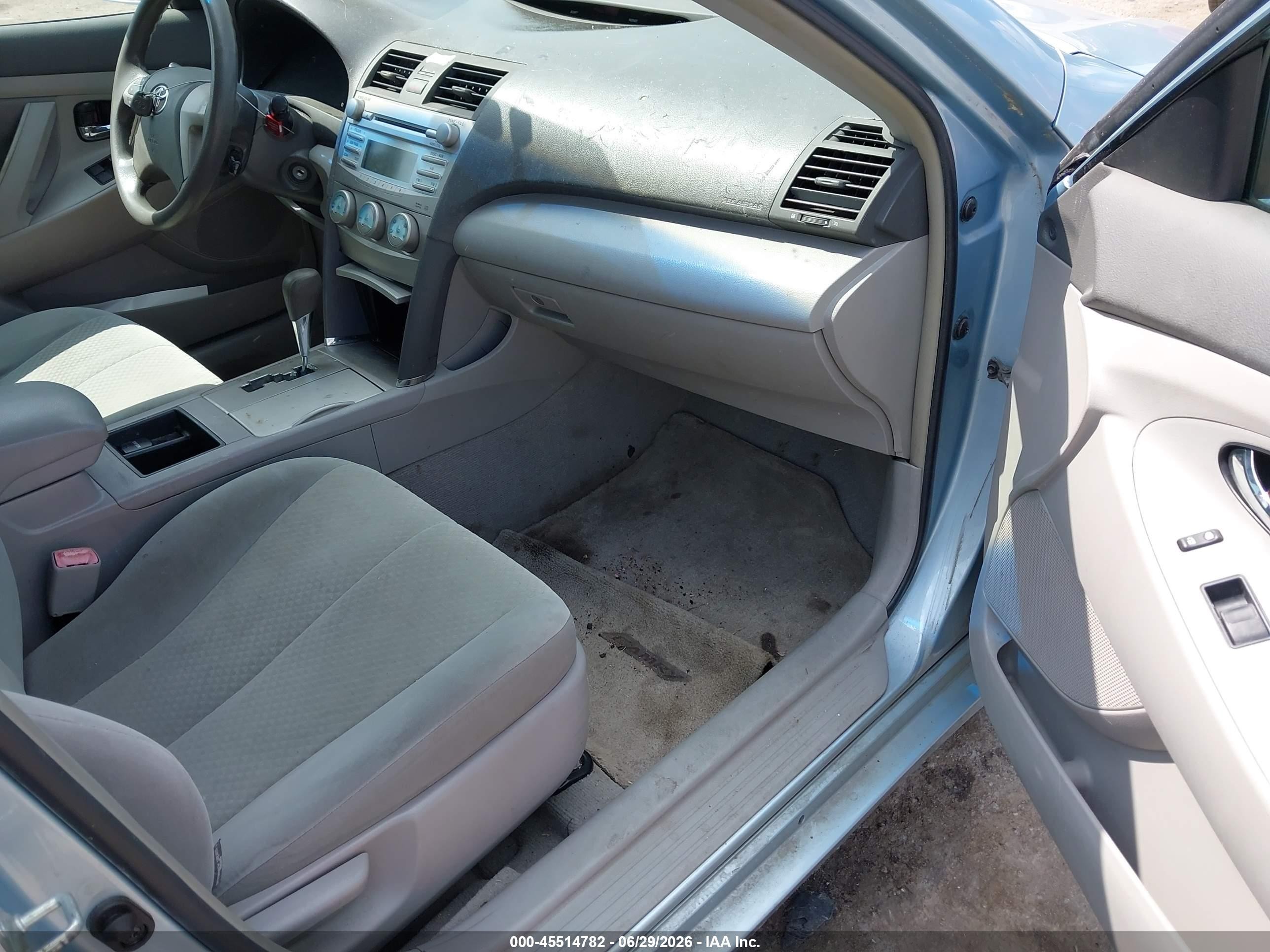 2009 Toyota Camry Le Blue vin: 4T1BE46K49U893186