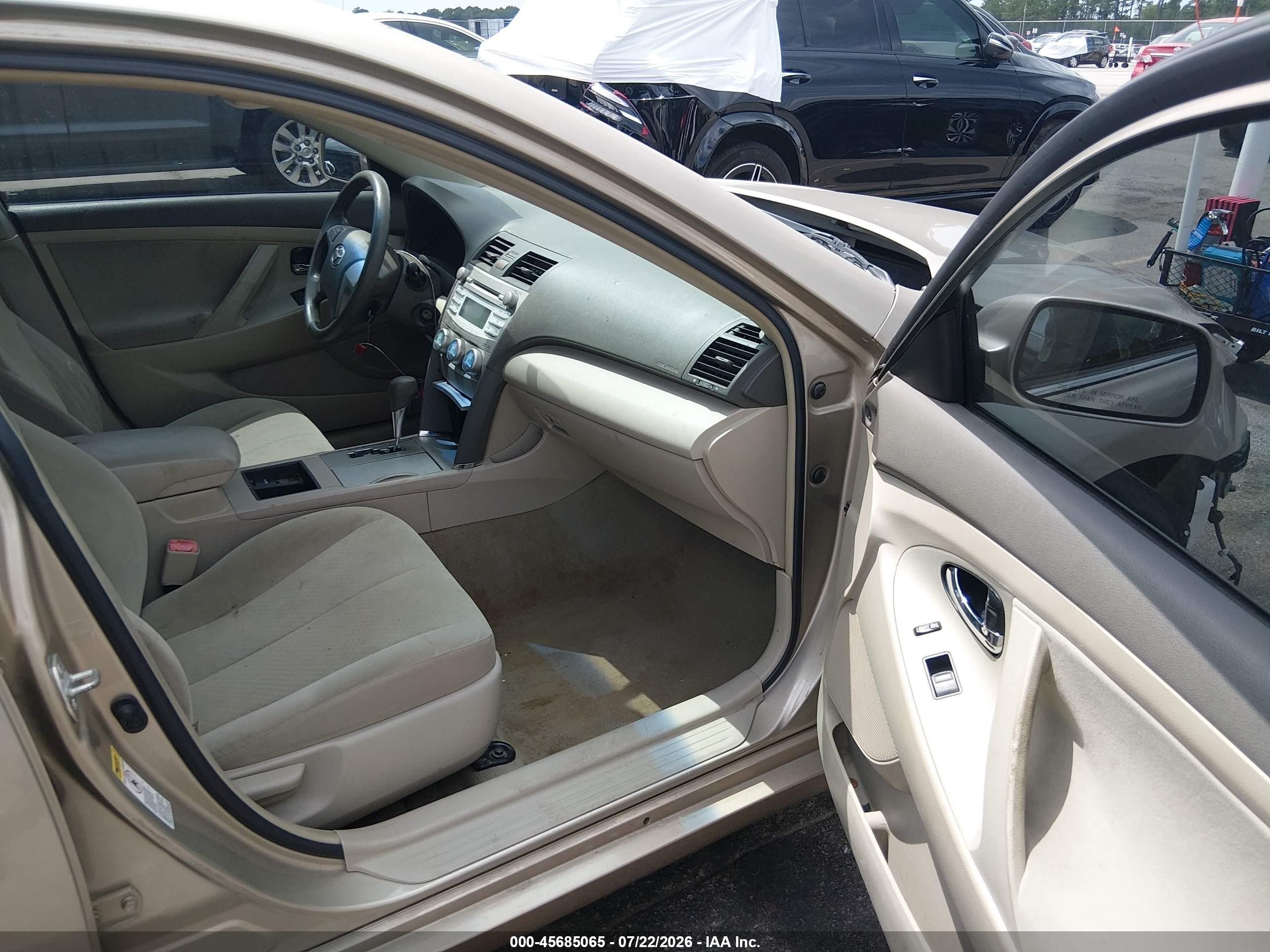 2009 Toyota Camry Le Бежевый vin: 4T1BE46K49U903103