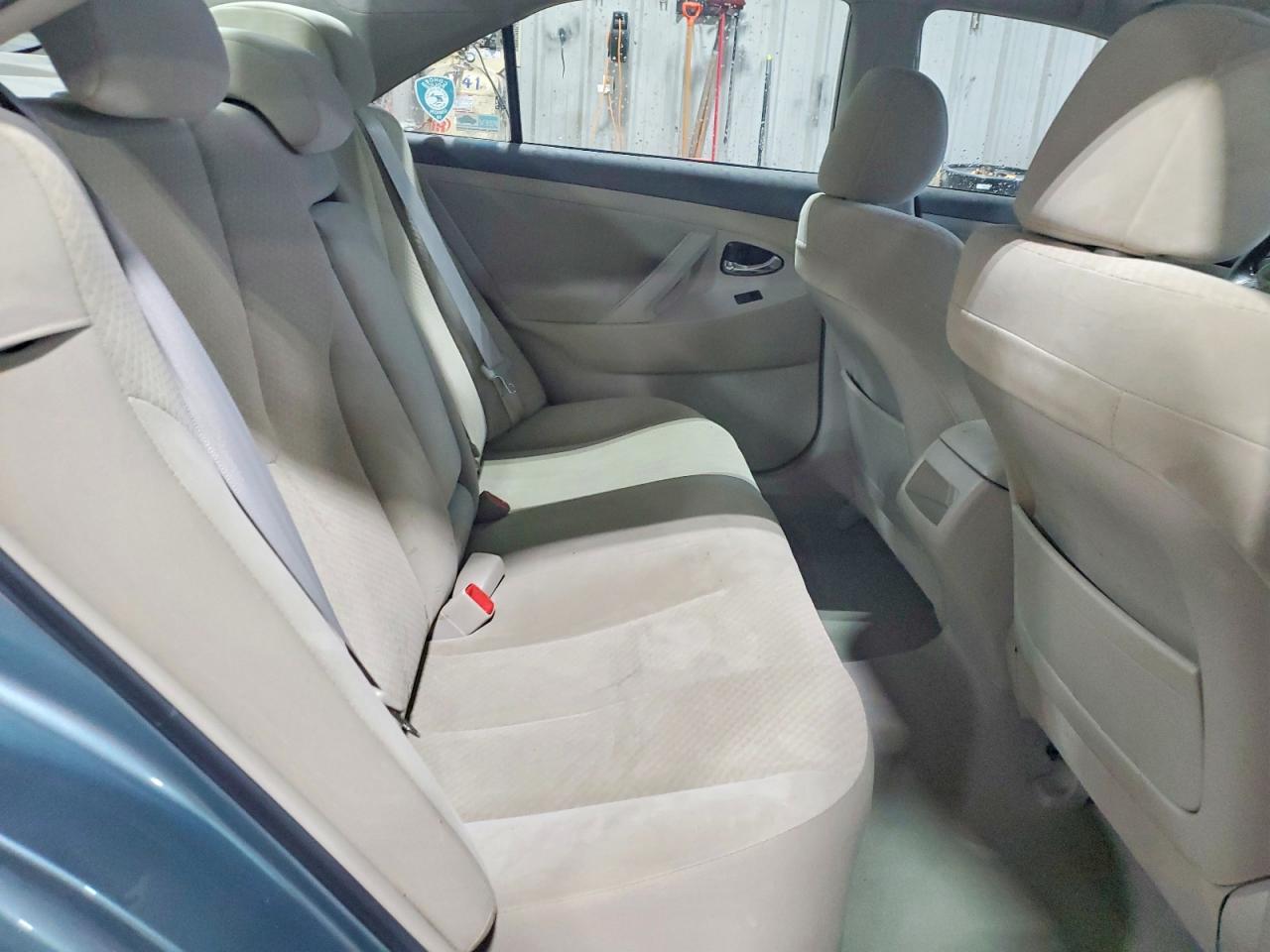 2009 Toyota Camry Le Blue vin: 4T1BE46K49U905790