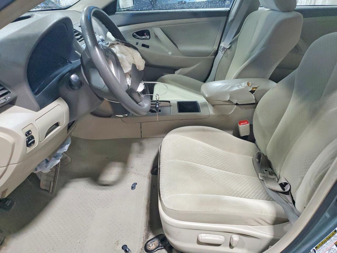 2009 Toyota Camry Le Blue vin: 4T1BE46K49U905790