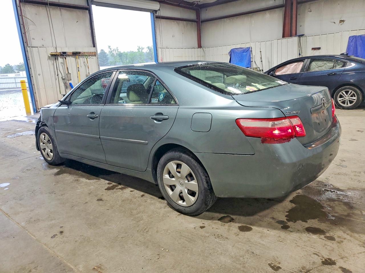 2009 Toyota Camry Le Blue vin: 4T1BE46K49U905790