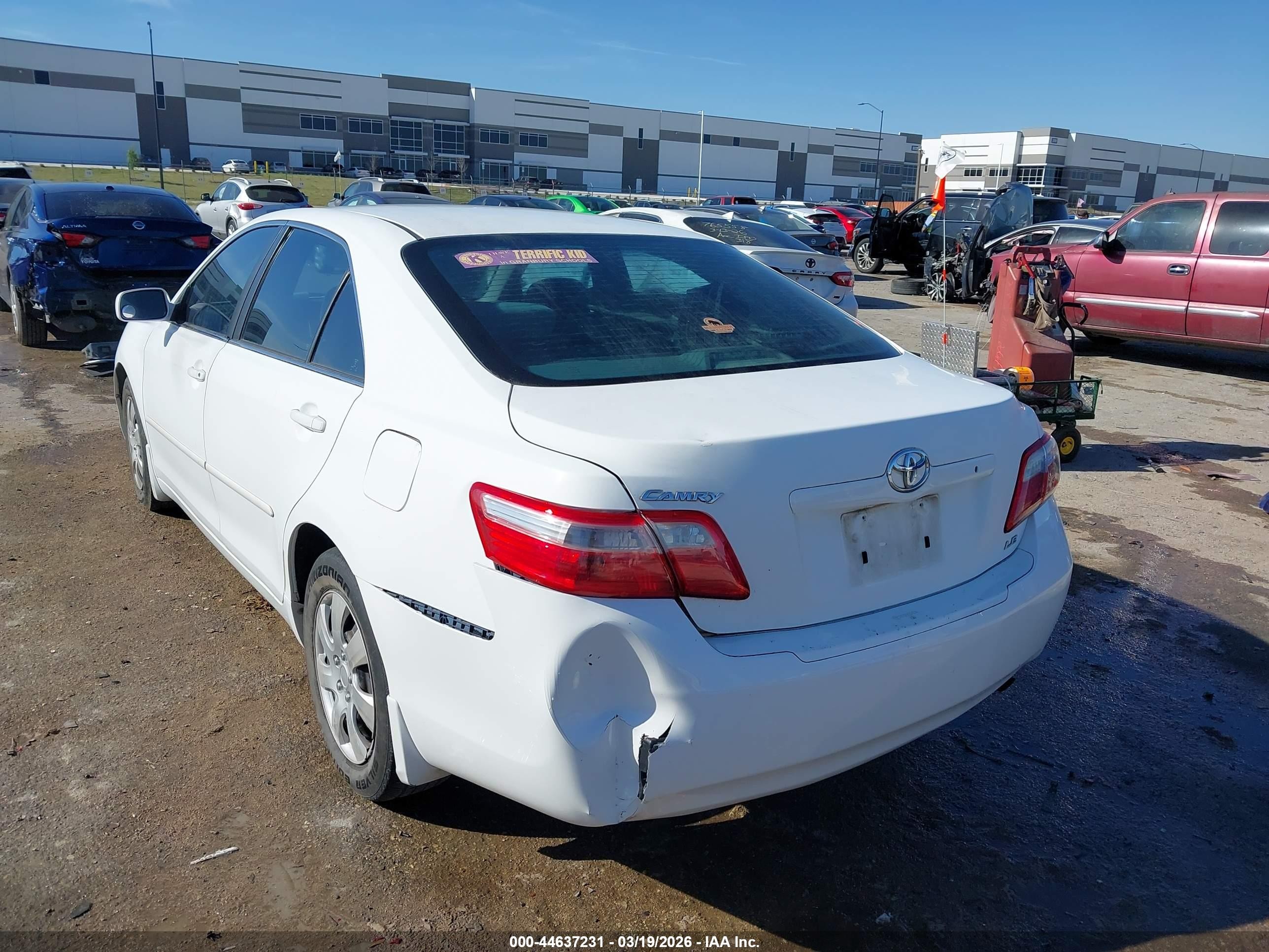 2009 Toyota Camry Le White vin: 4T1BE46K49U912464