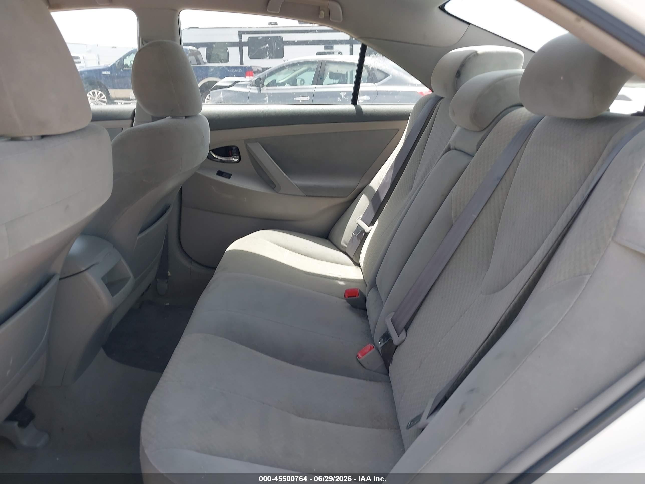2009 Toyota Camry Le White vin: 4T1BE46K49U916420