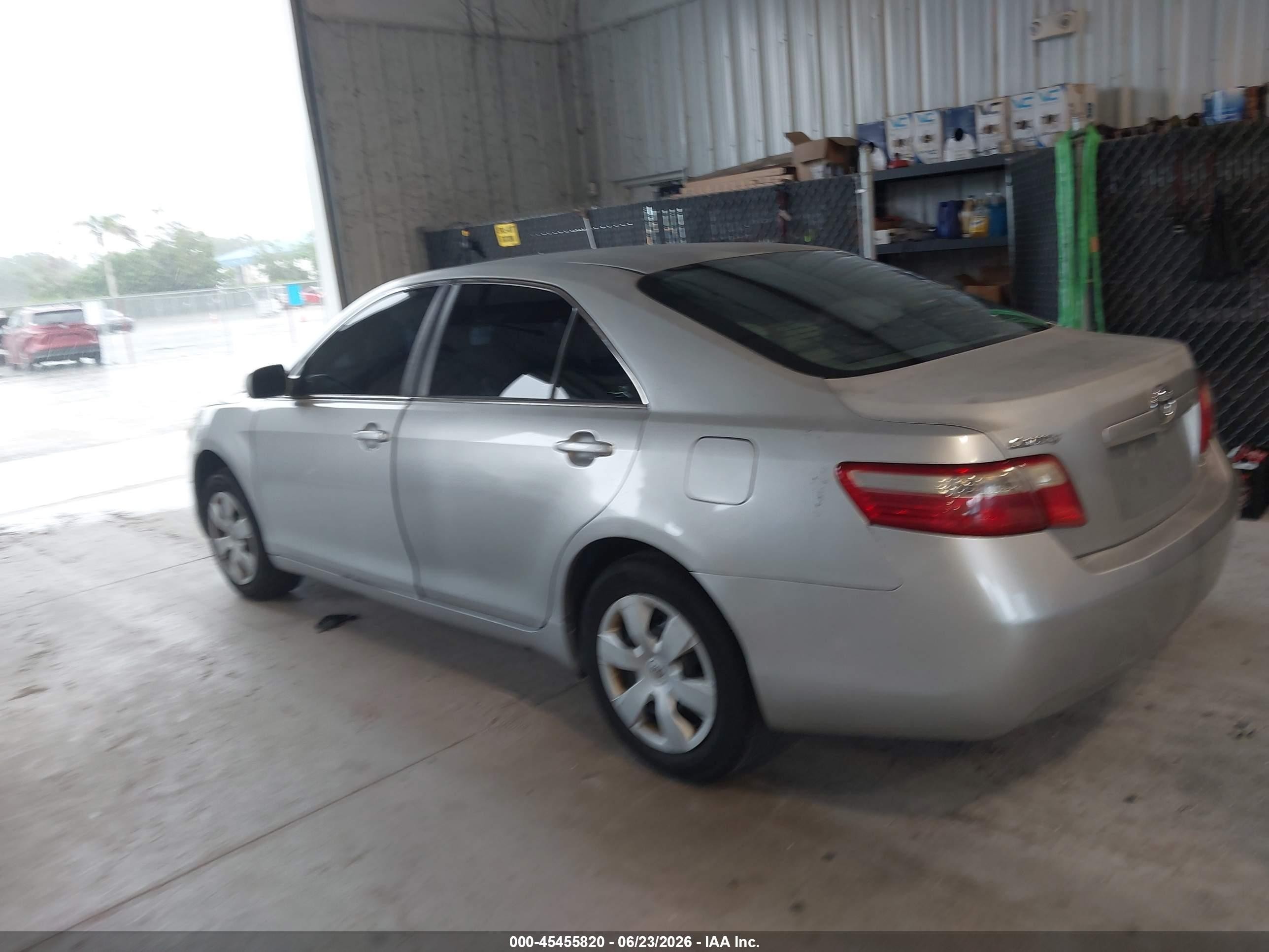 2007 Toyota Camry Le Silver vin: 4T1BE46K57U031589