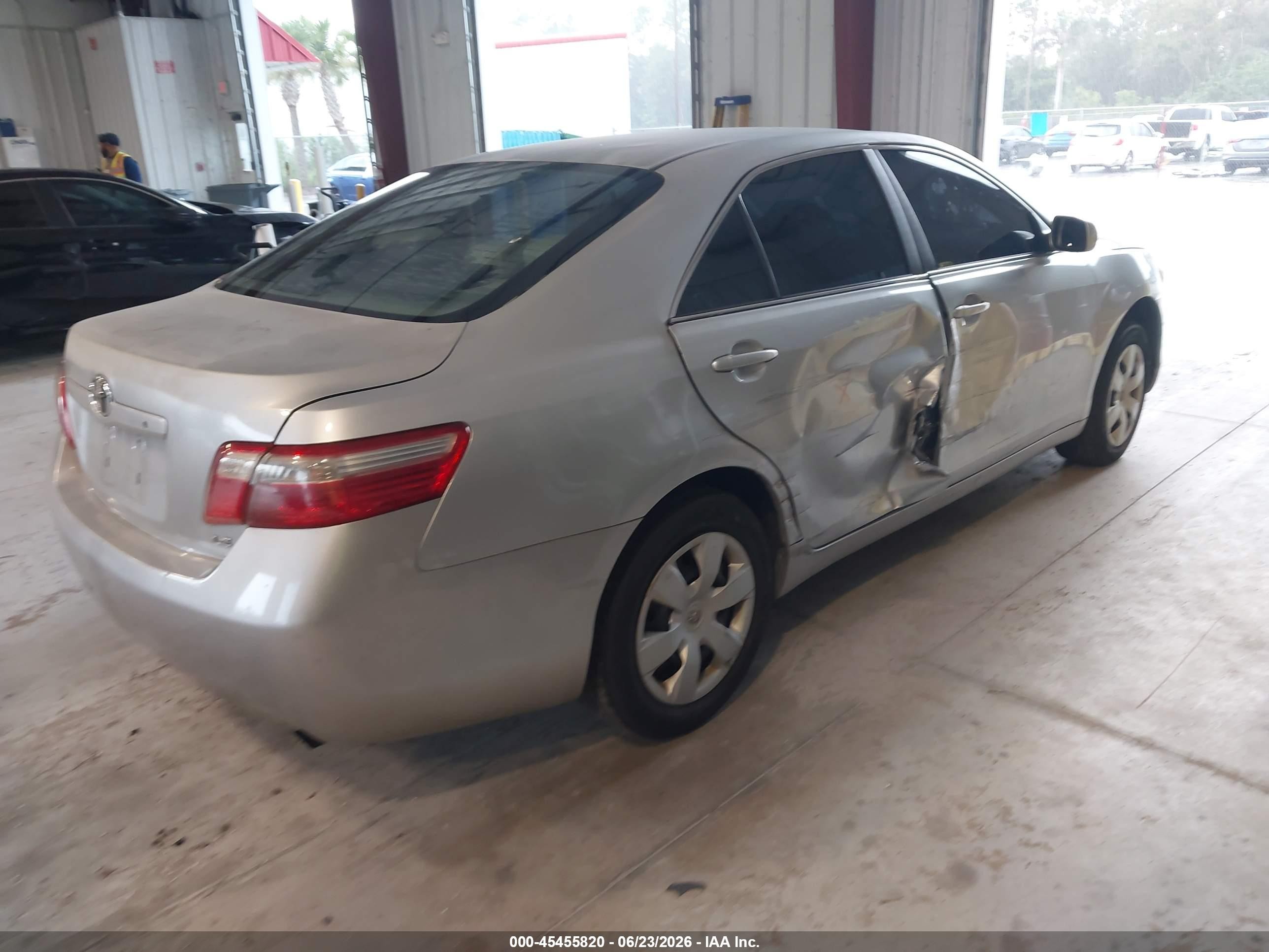 2007 Toyota Camry Le Silver vin: 4T1BE46K57U031589