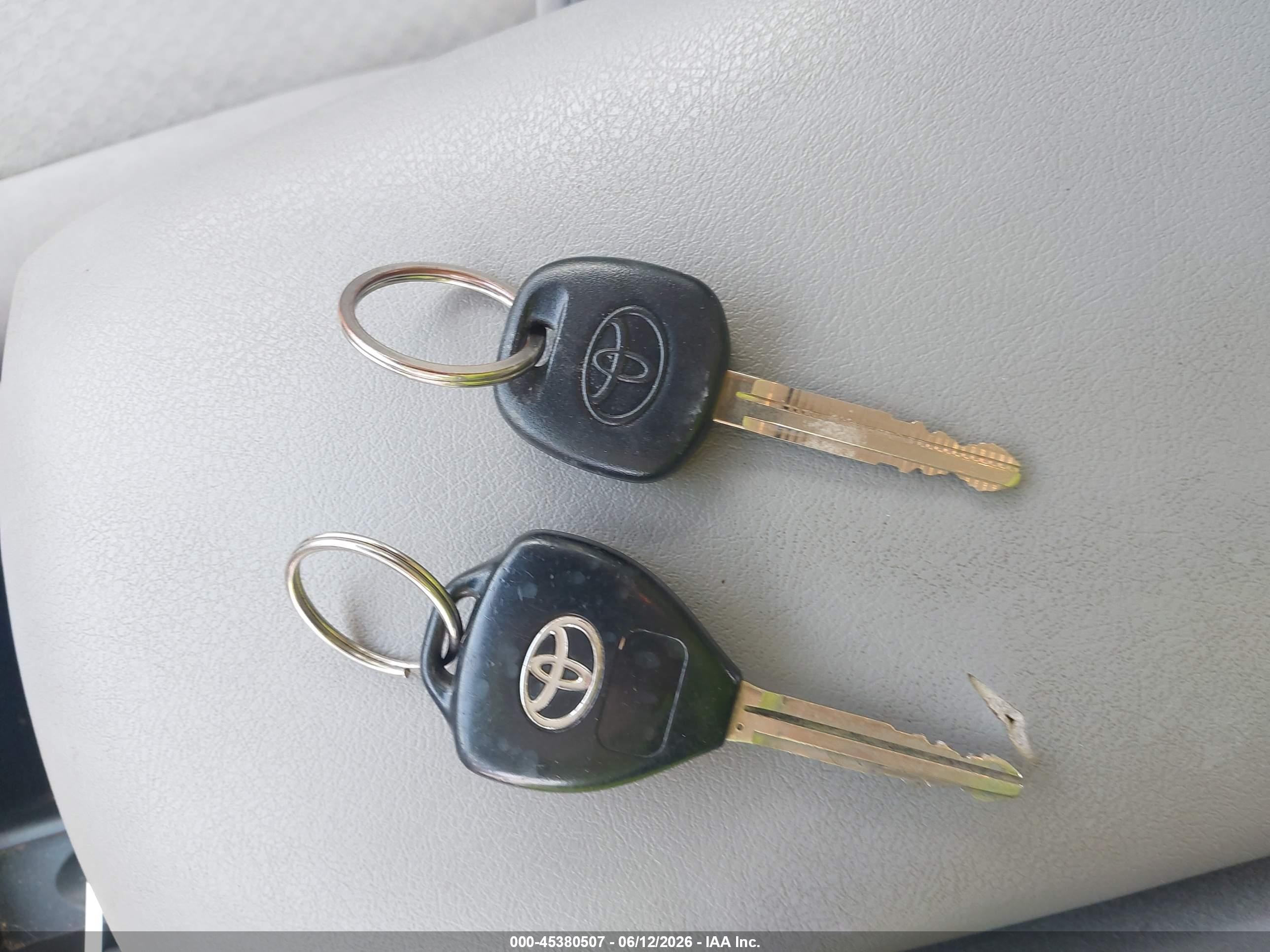 2007 Toyota Camry Le Серебряный vin: 4T1BE46K57U040633