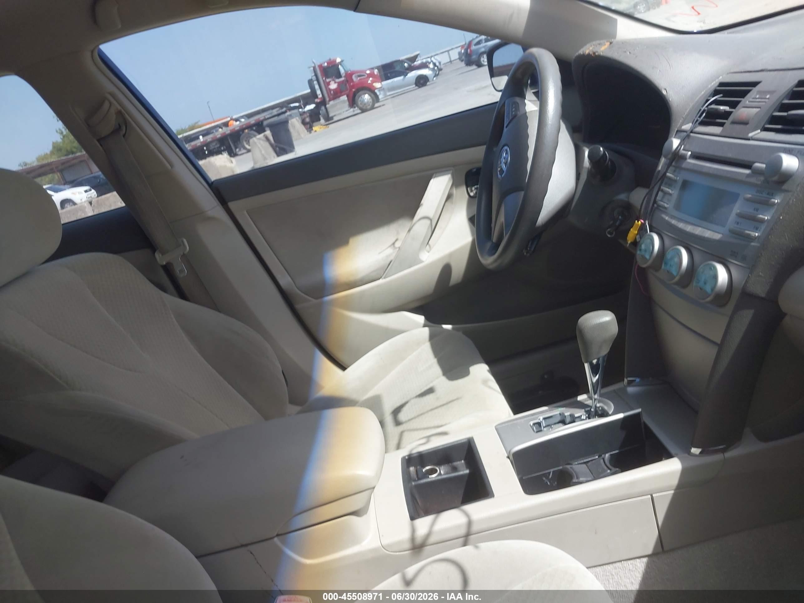 2007 Toyota Camry Le Blue vin: 4T1BE46K57U084339