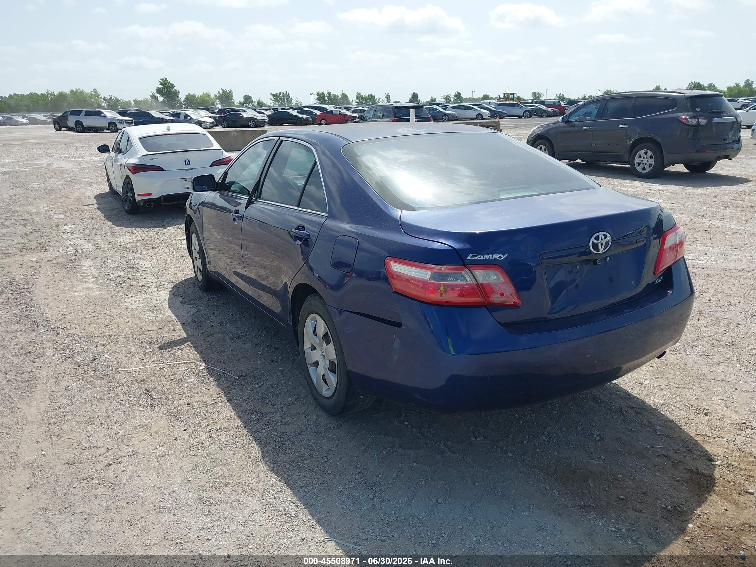2007 Toyota Camry Le Blue vin: 4T1BE46K57U084339