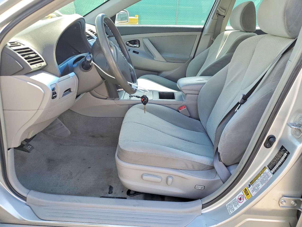 2007 Toyota Camry Le Silver vin: 4T1BE46K57U117775