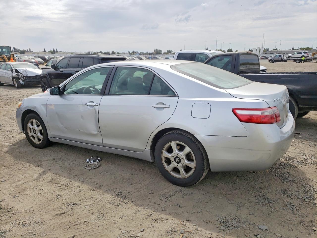 2007 Toyota Camry Le Silver vin: 4T1BE46K57U144930