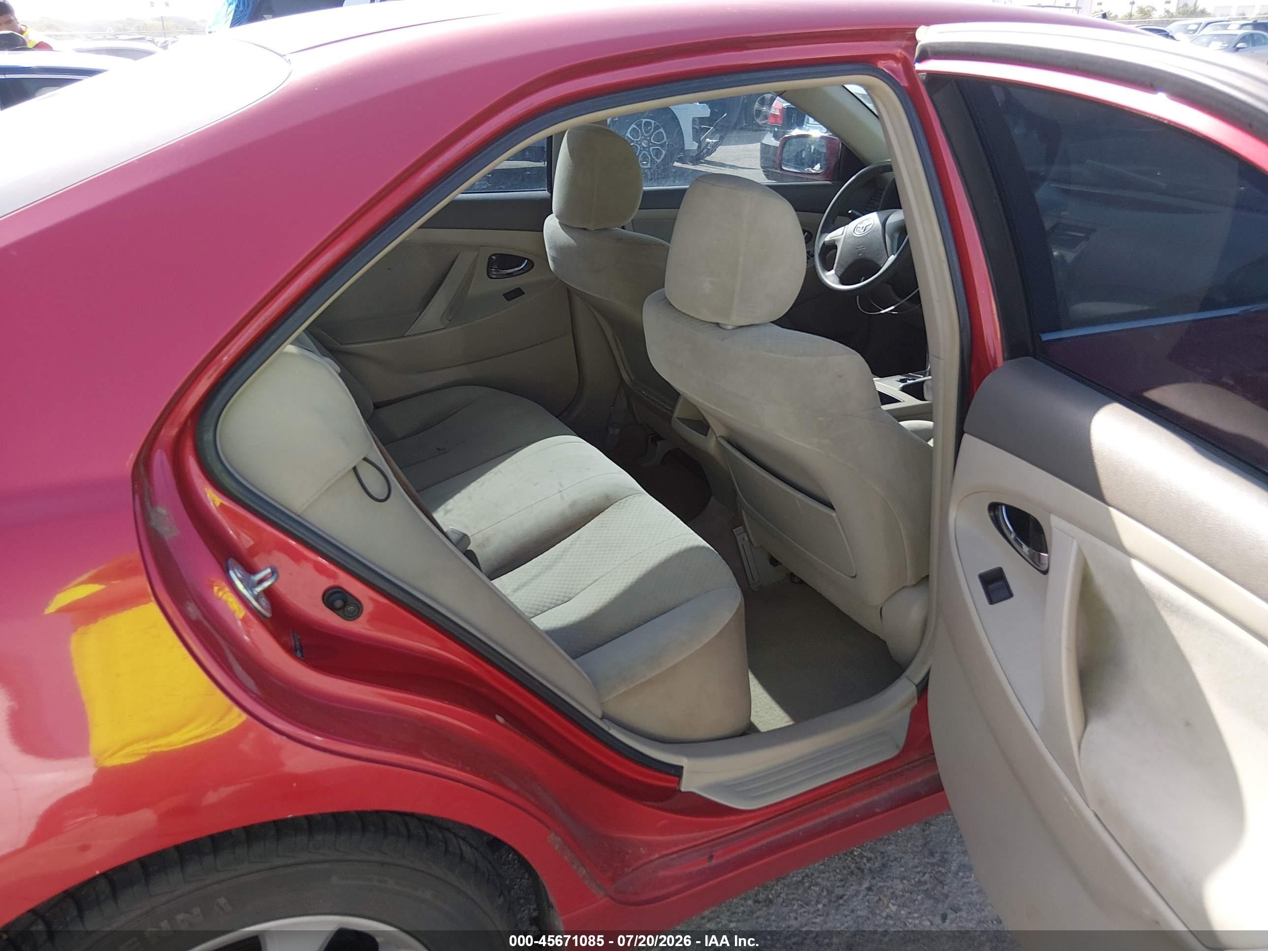 2007 Toyota Camry Le Красный vin: 4T1BE46K57U151280