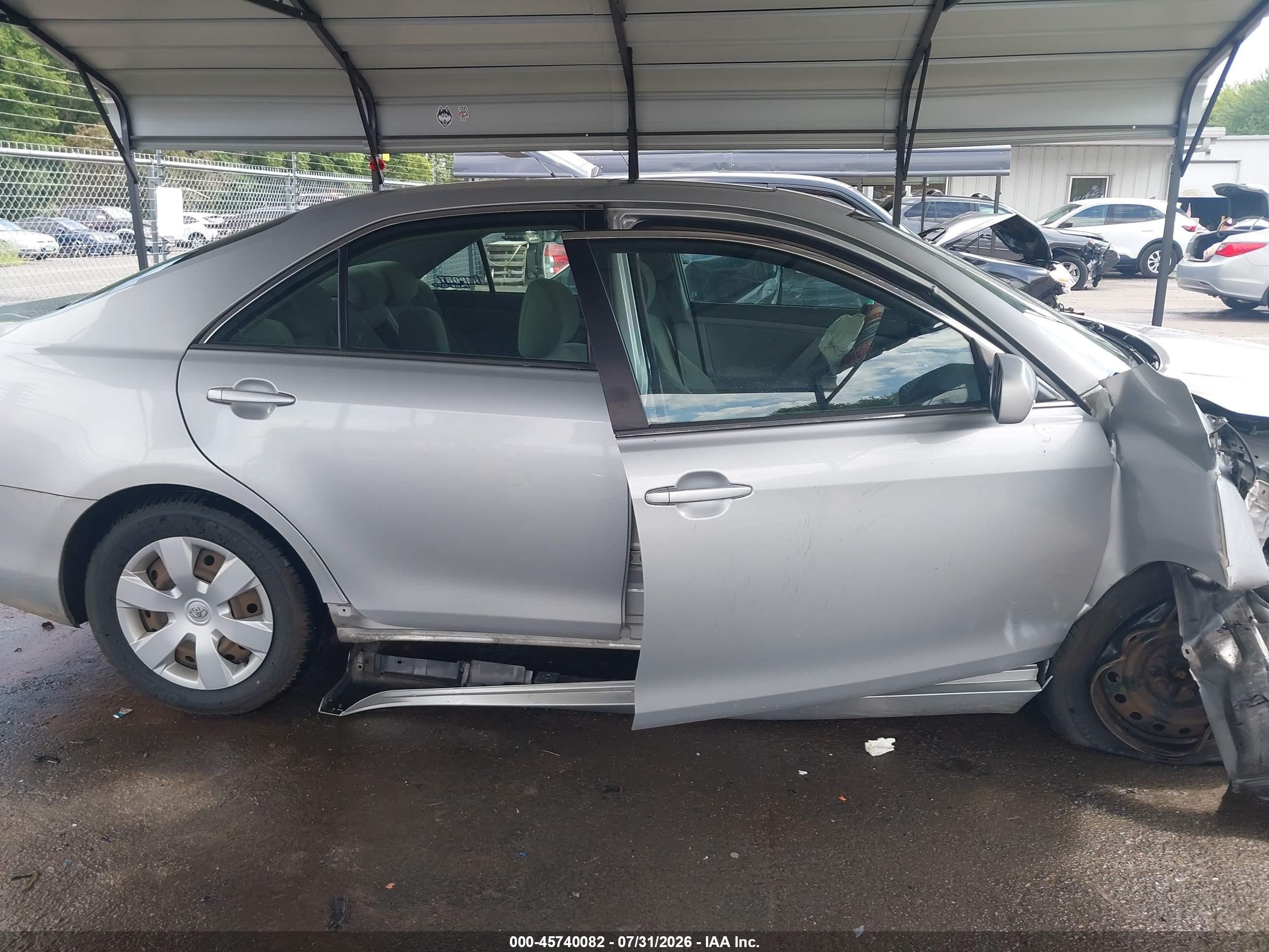 2007 Toyota Camry Le Silver vin: 4T1BE46K57U533129
