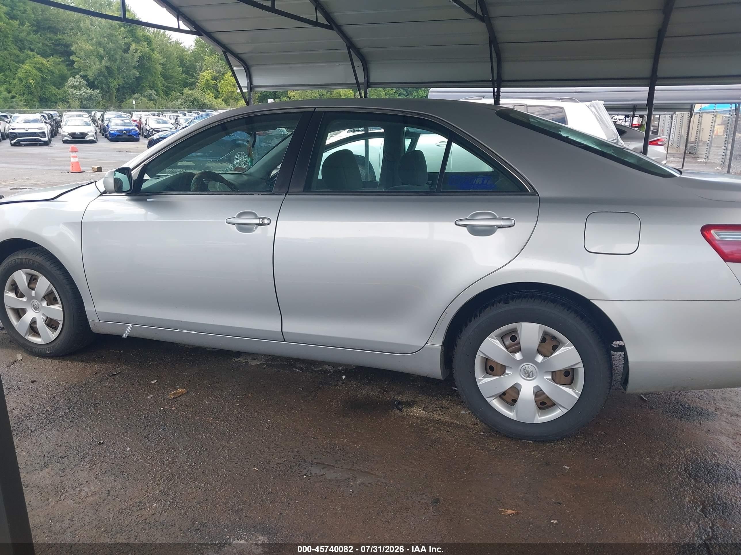 2007 Toyota Camry Le Silver vin: 4T1BE46K57U533129