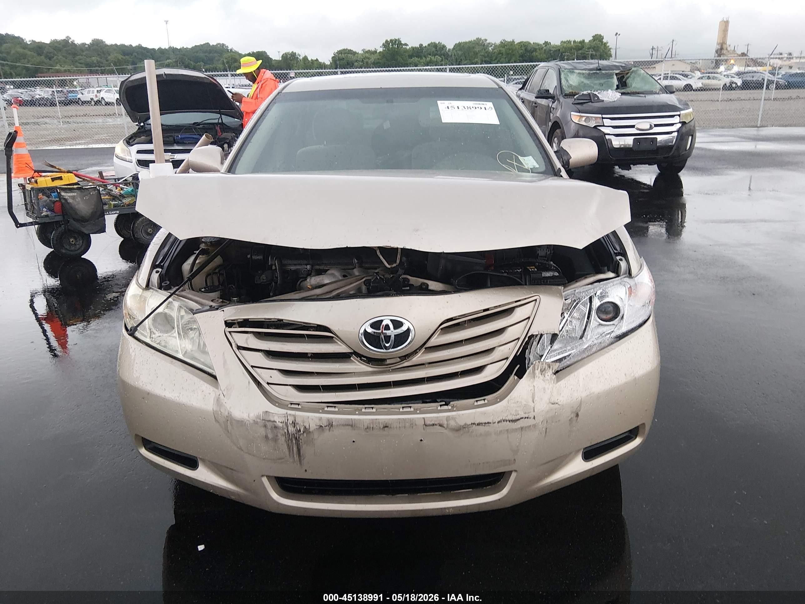 2007 Toyota Camry Le Золотой vin: 4T1BE46K57U539707