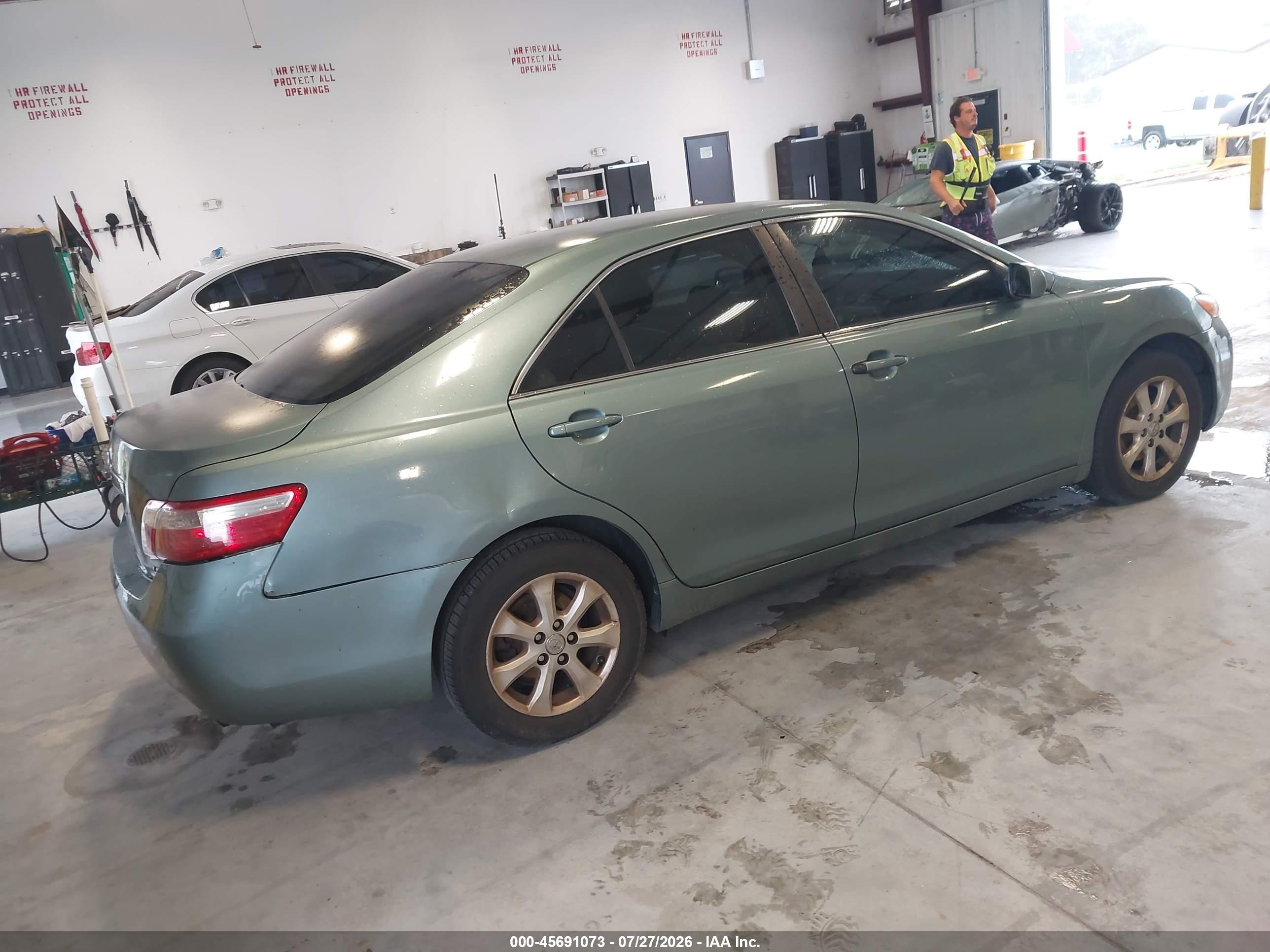 2007 Toyota Camry Le Green vin: 4T1BE46K57U577440