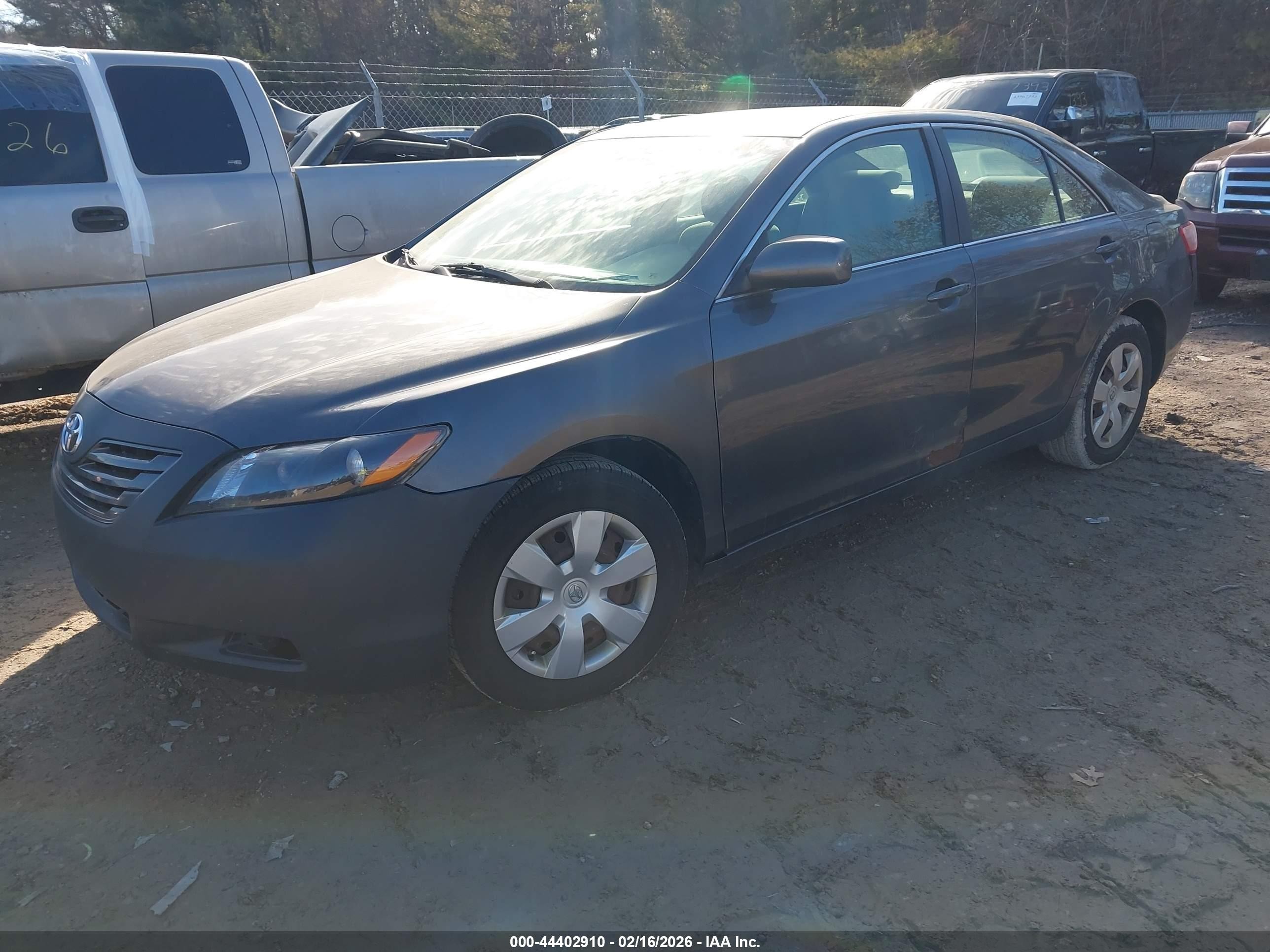 2007 Toyota Camry Le Gray vin: 4T1BE46K57U580869
